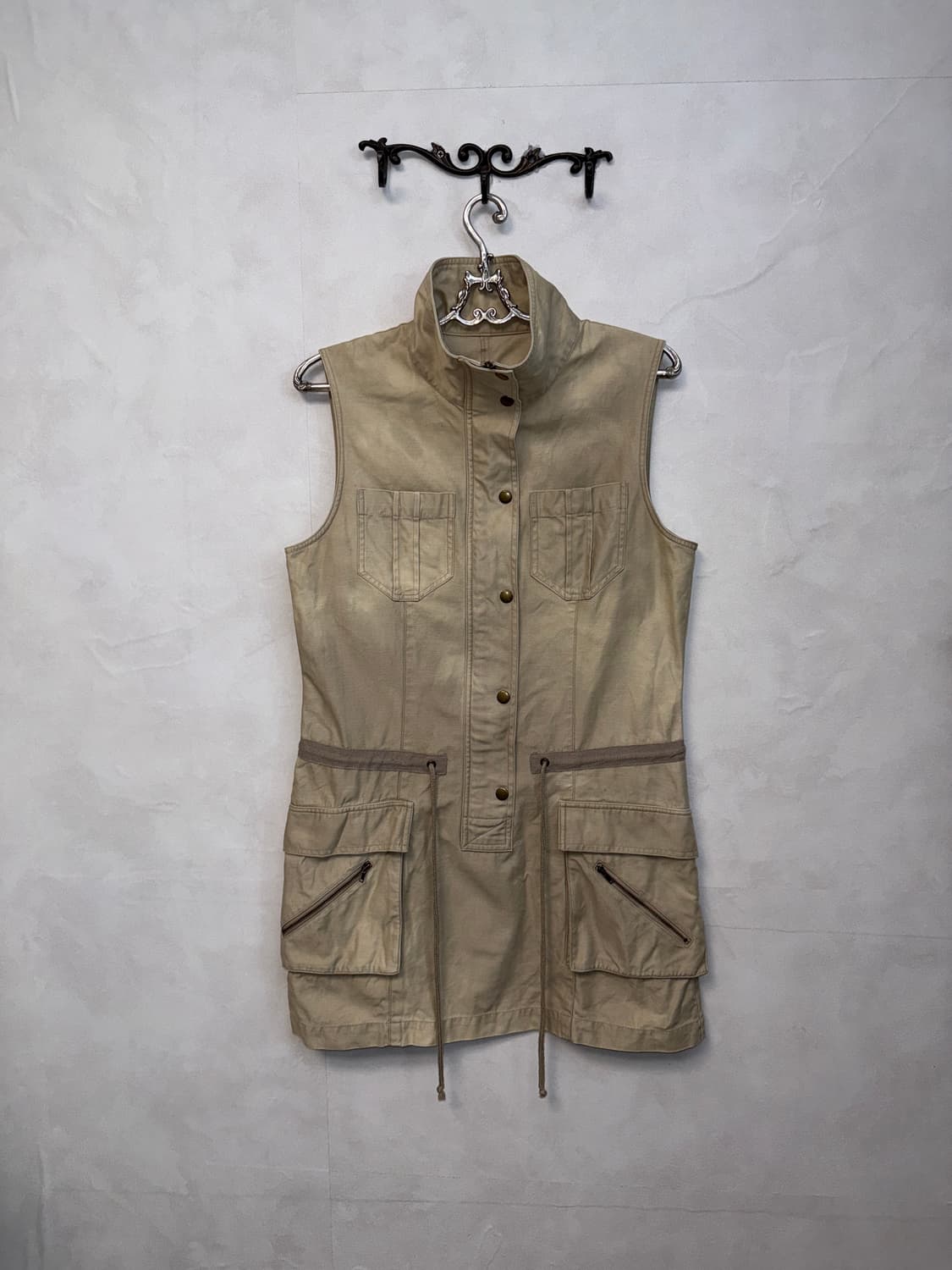 Beige button pocket detail zipper ops 상품이미지3