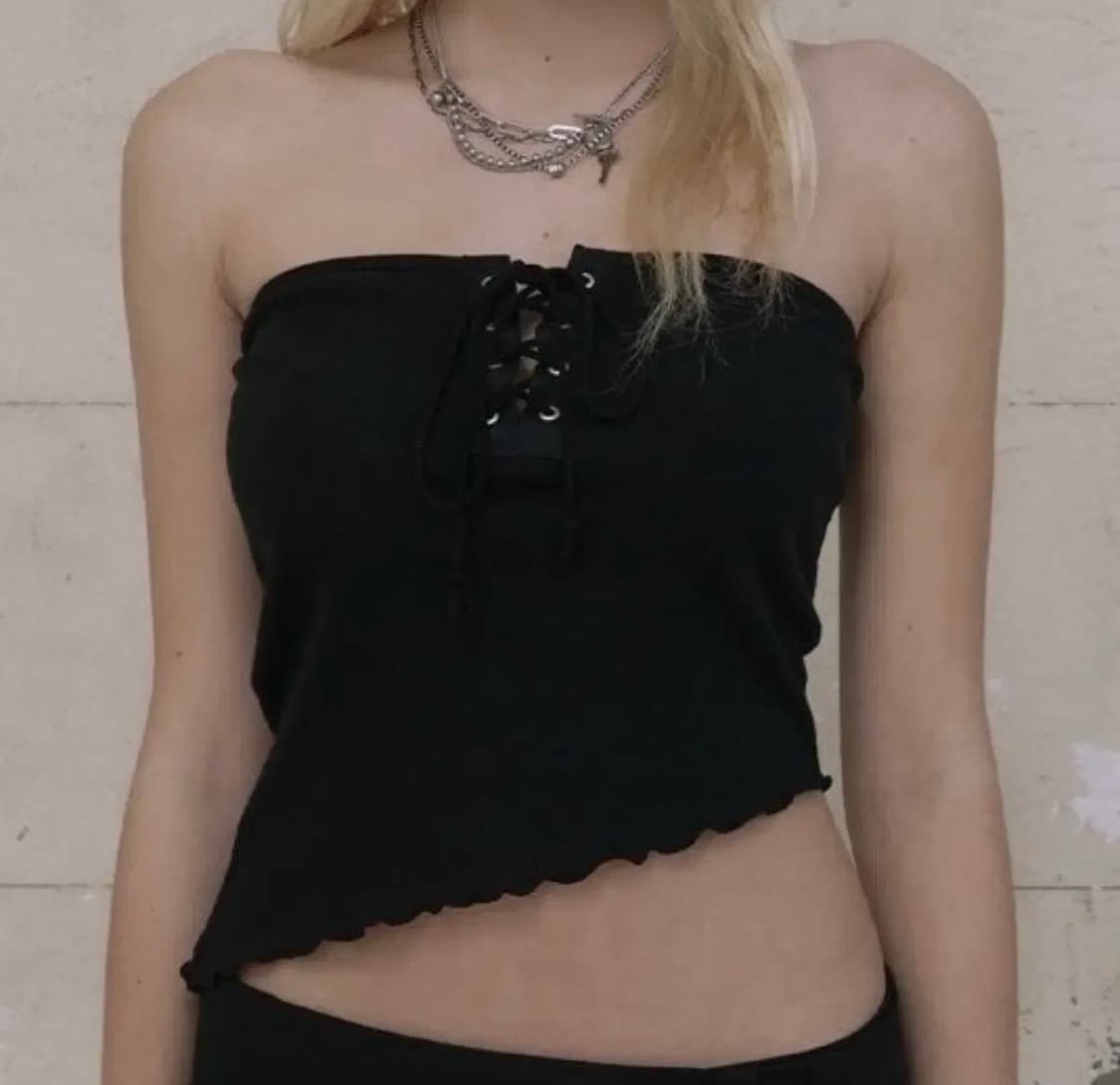 보헤미안서울 아일렛 와플 튜브탑 블랙 상품이미지1