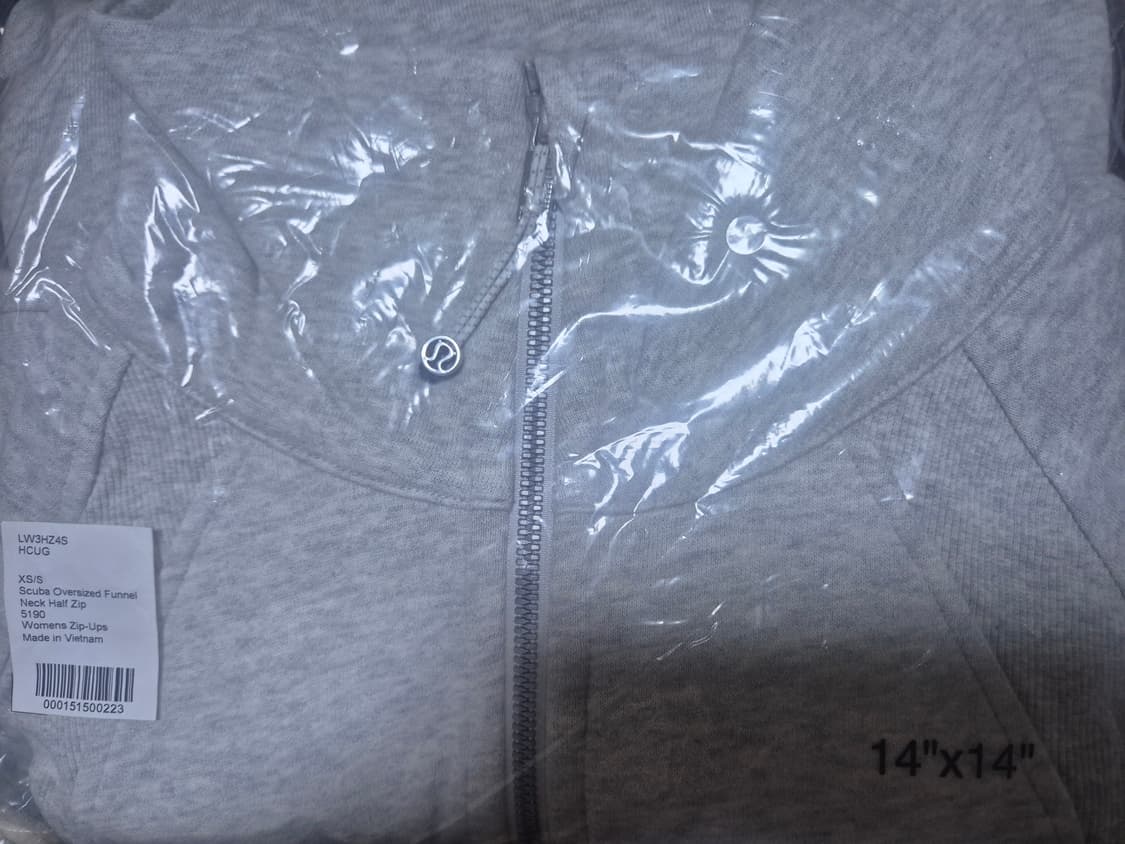 (새상품) 룰루레몬 스쿠바 오버사이즈 퍼널넥 라이트그레이 상품이미지3