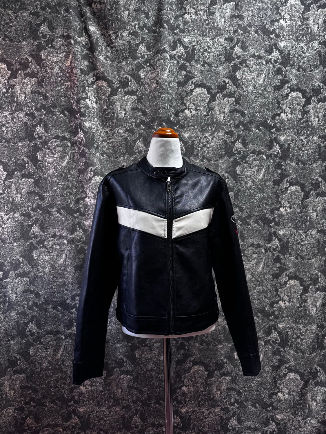 bitter cells 비터쉘즈 에코 레더 레이싱 자켓(제니착용) 상품이미지1