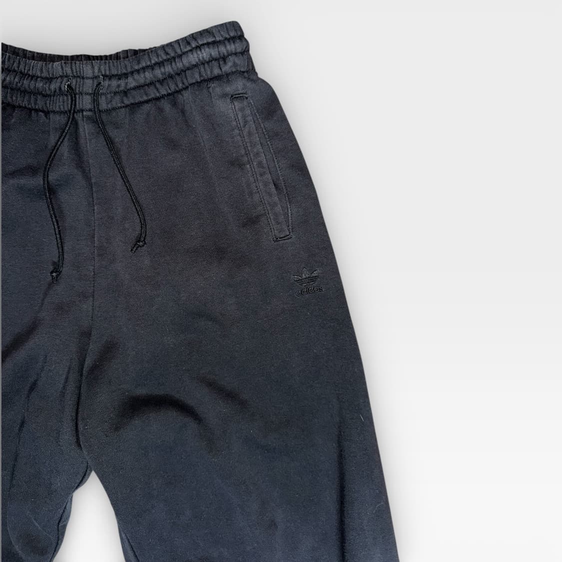 Vintage Adidas three-stripe sweatpants 상품이미지2