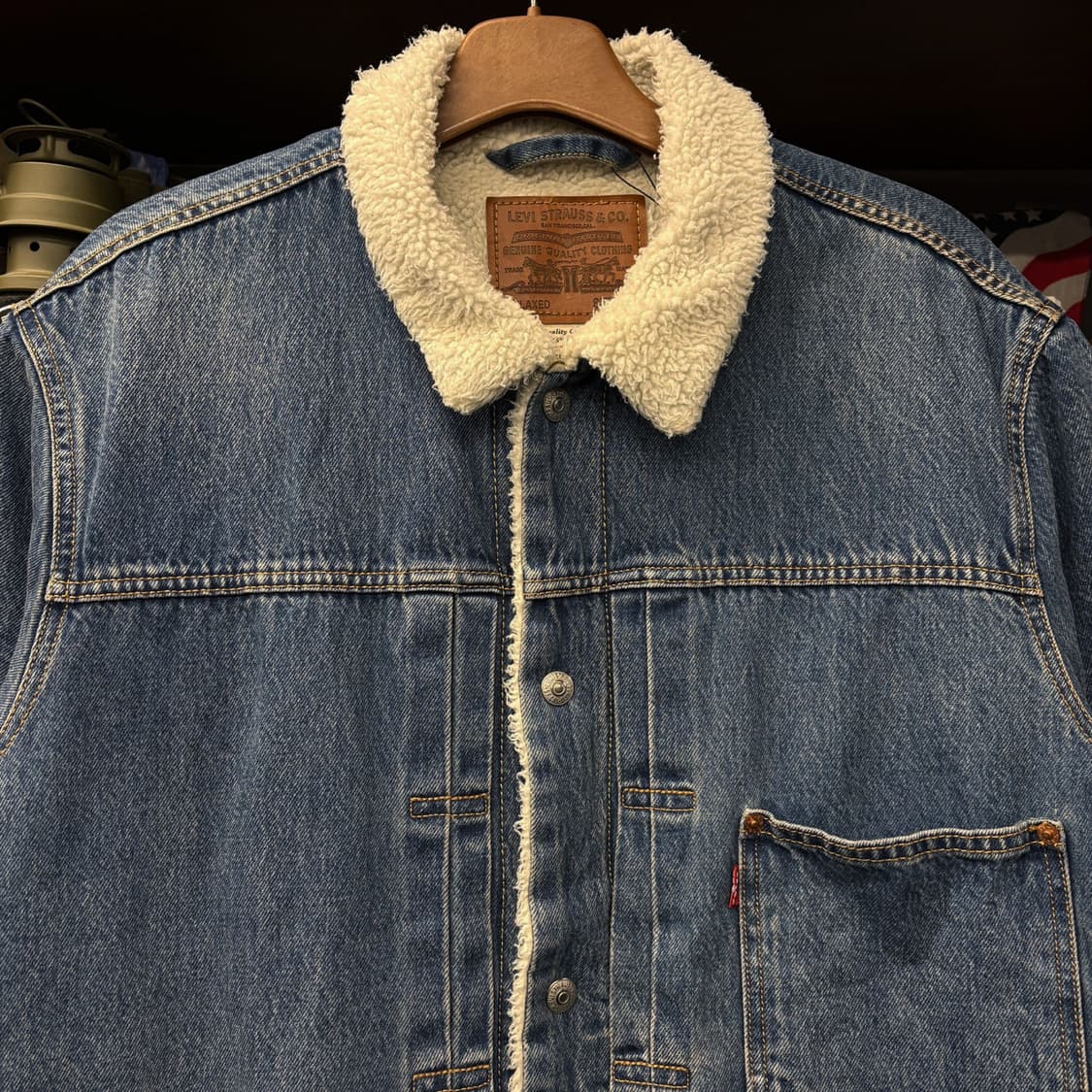 리바이스 쉐르파 타입1 데님 트러커 자켓 중청 N284 상품이미지3