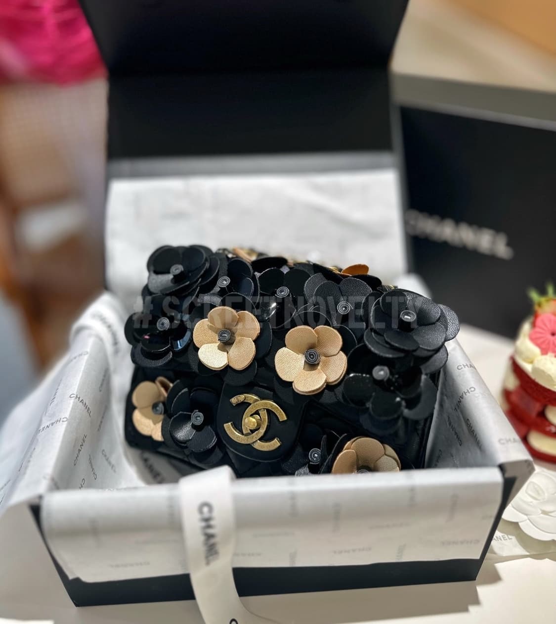 샤넬 메탈 까멜리아 클래식 숄더백 크로스백 상품이미지6