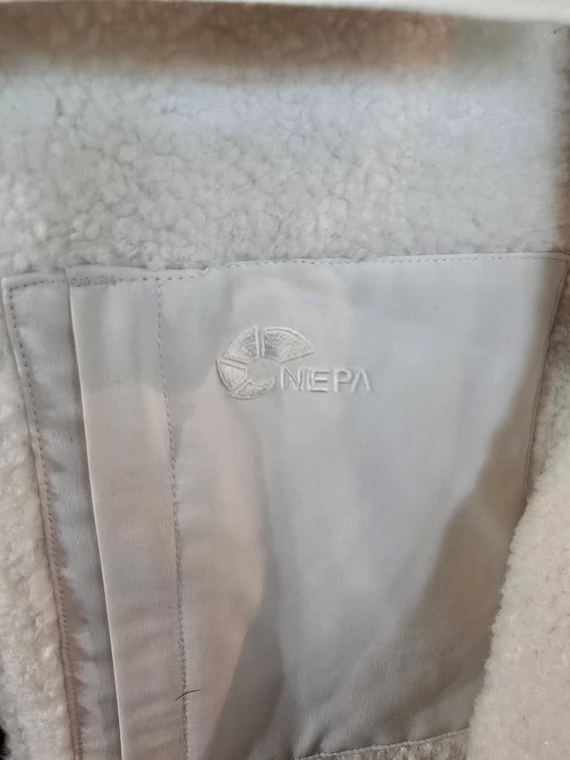 네파 뽀글이자켓  상품이미지4