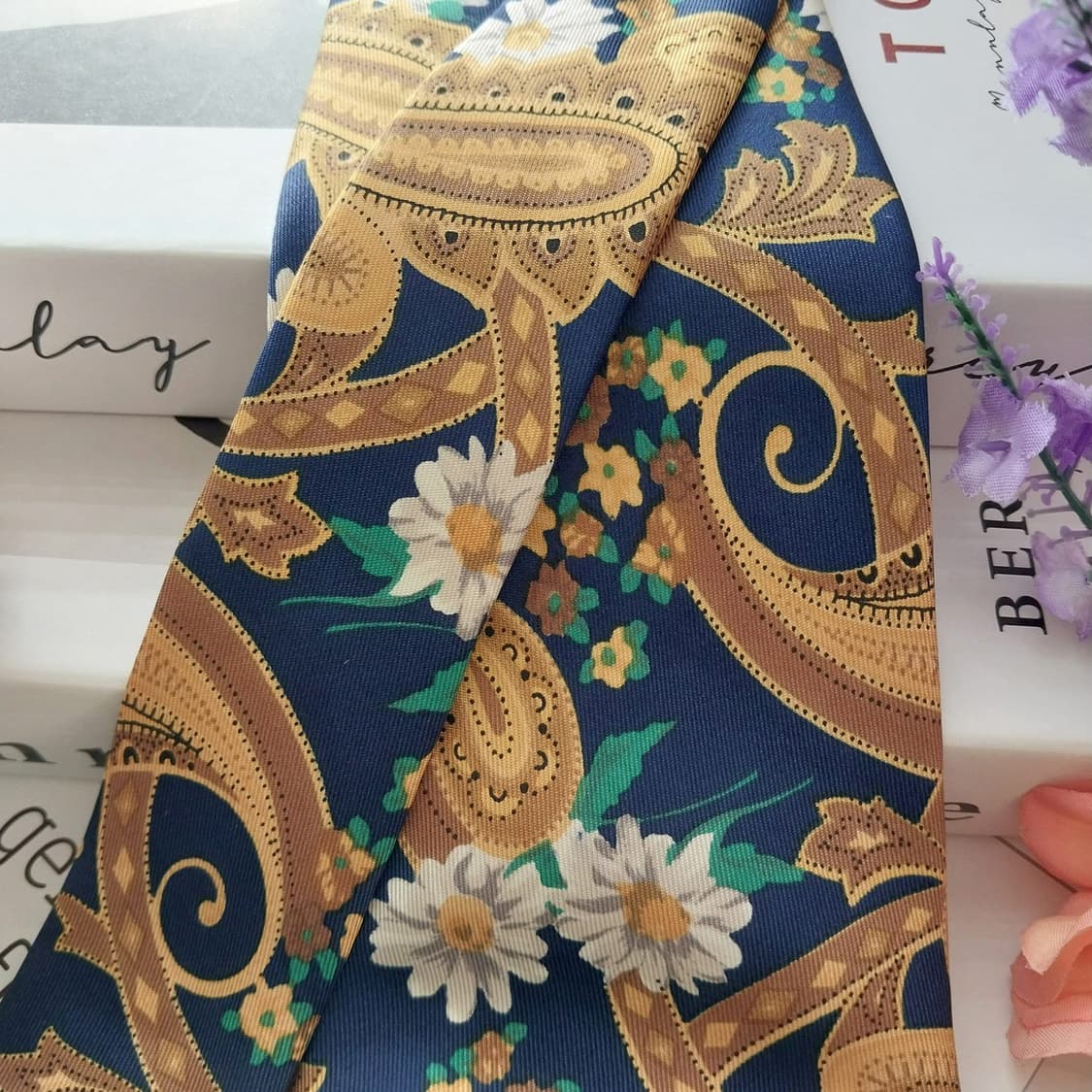 이브레스 실크 골드&네이비 플로럴 넥타이 9.9cm A+등급 K1281
 상품이미지3