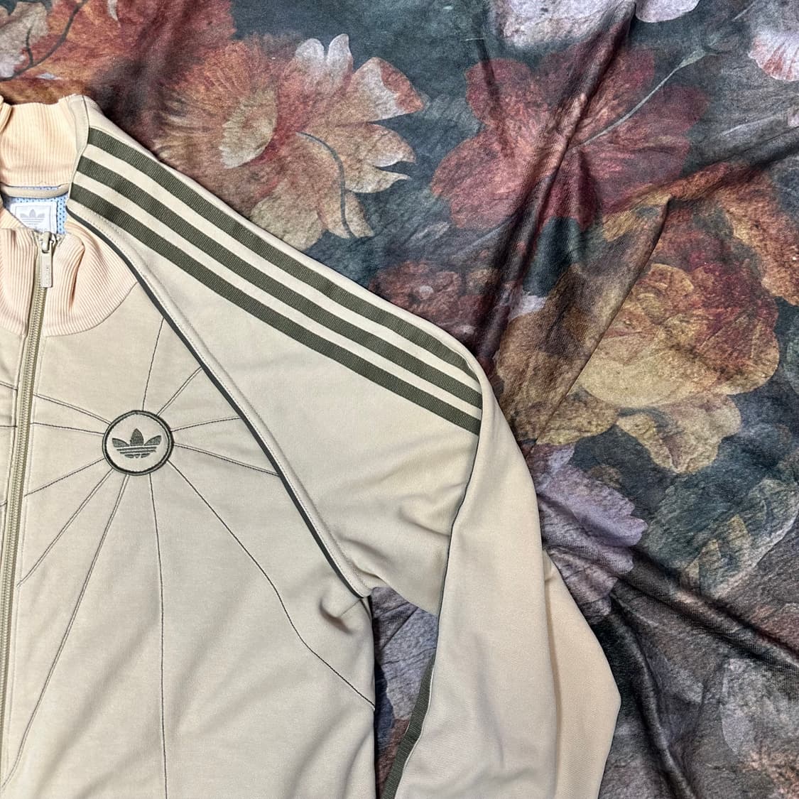 아디다스 빈티지 브라운삼선 만국기트랙탑져지 S 상품이미지2