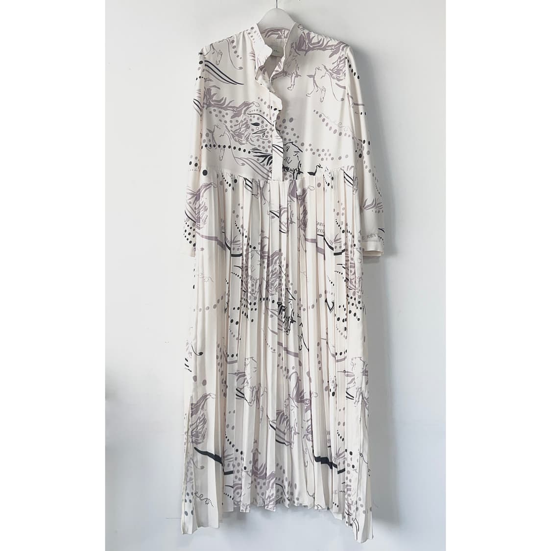 LATT by T 패턴 플리츠 롱 원피스 상품이미지1