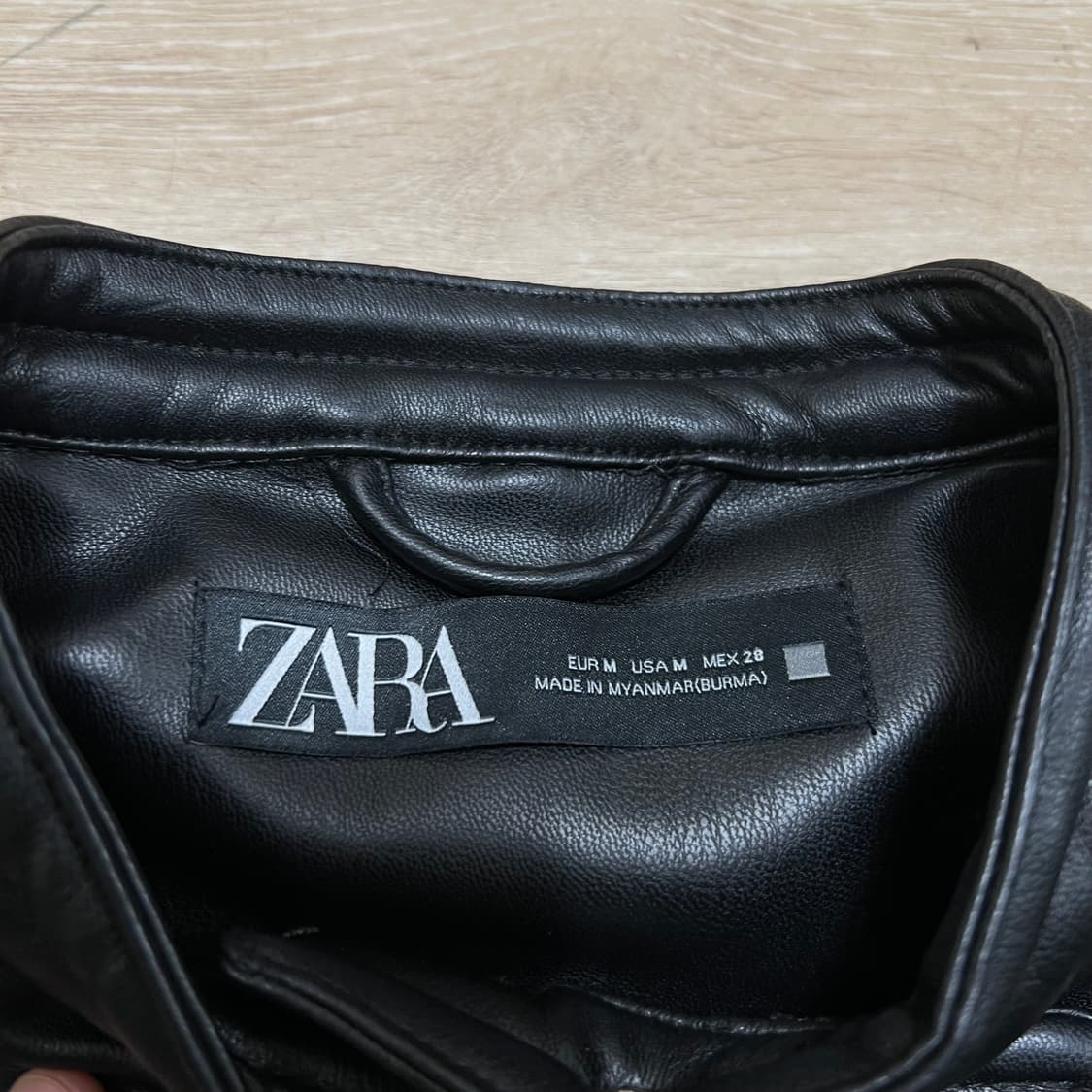 자라 여성 레더 싱글 라이더 가죽자켓 [블랙] M/95 상품이미지4