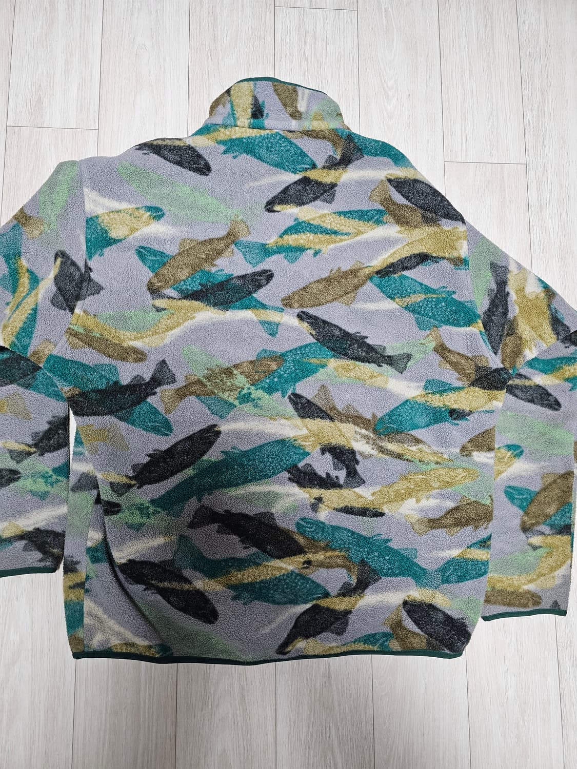 파타고니아 신칠라 연어 L 사이즈 상품이미지5