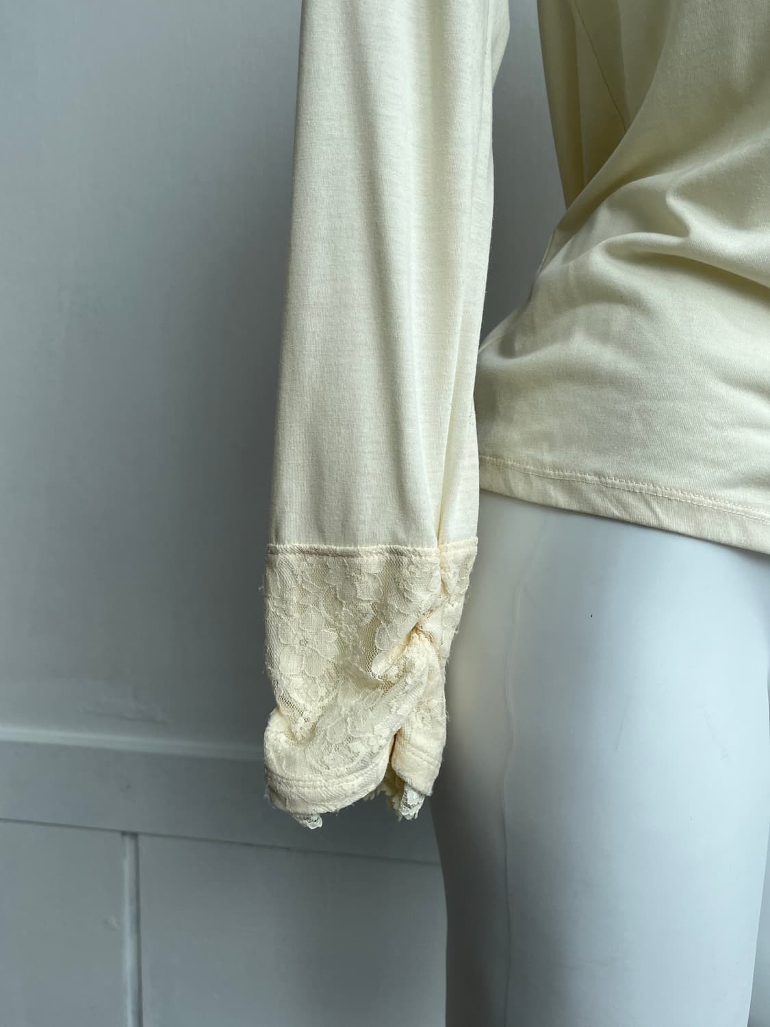 Axes femme 로즈 레이스 긴팔 상품이미지3