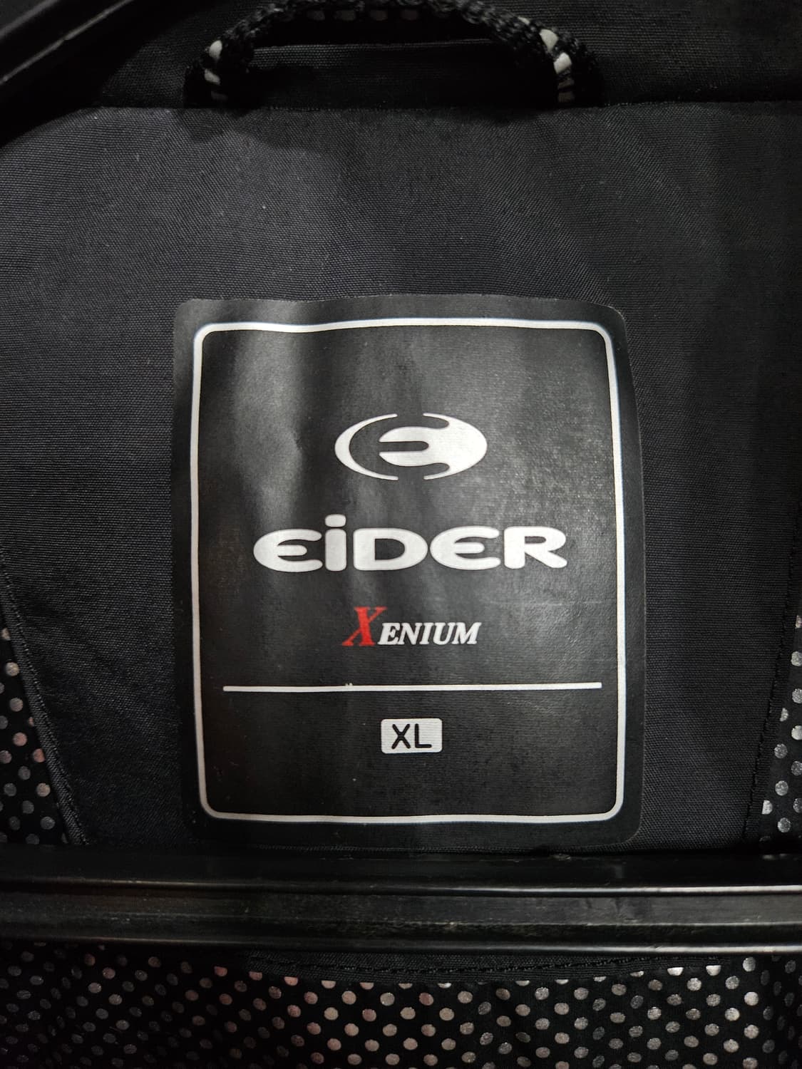 아이더 디펜더 700필 차콜컬러 남성 105 구스다운 패딩  상품이미지3