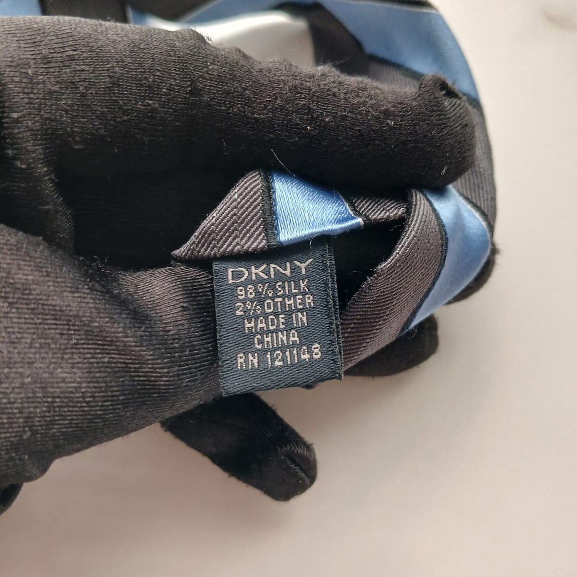 DKNY 실크 블루 스트라이프 넥타이 8.3cm A등급 A18681
 상품이미지9