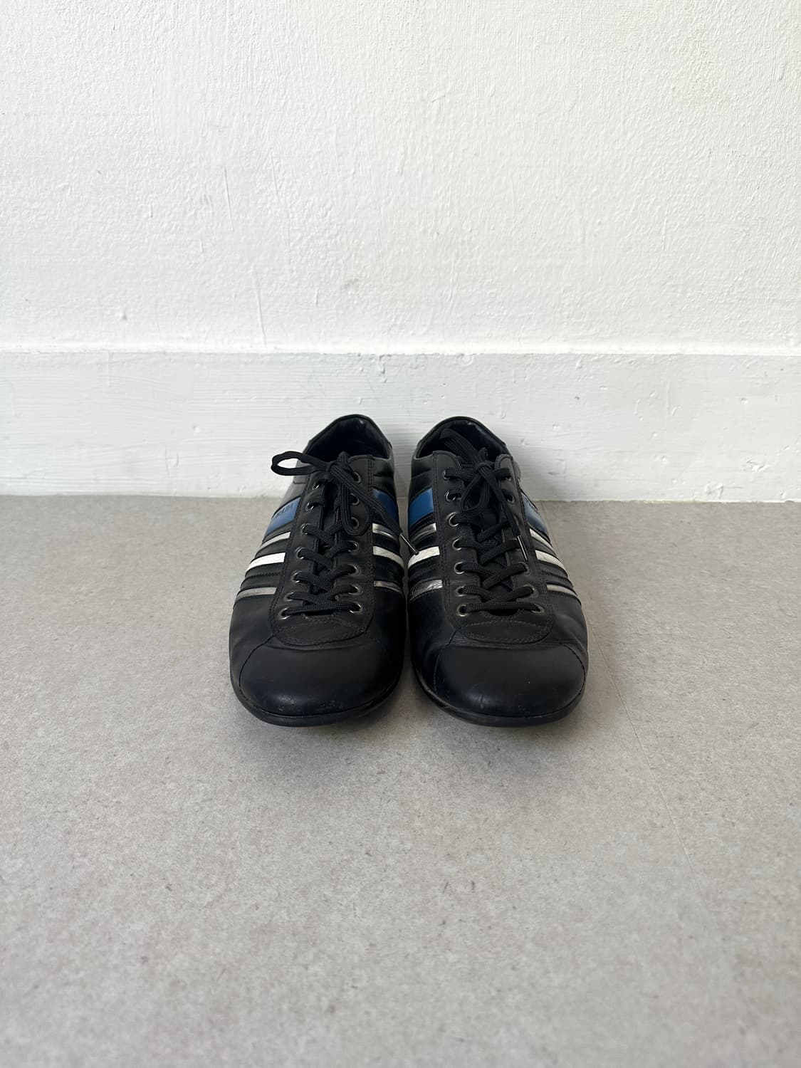 프라다 스포츠 2000s 블랙 레더 스니커즈 상품이미지2