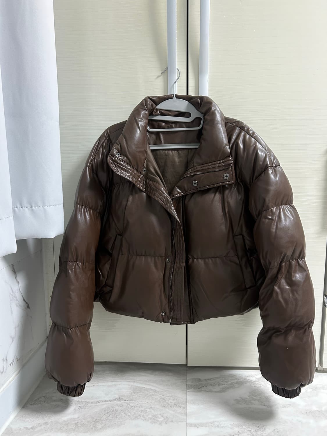 브라운 레더 숏패딩 상품이미지1