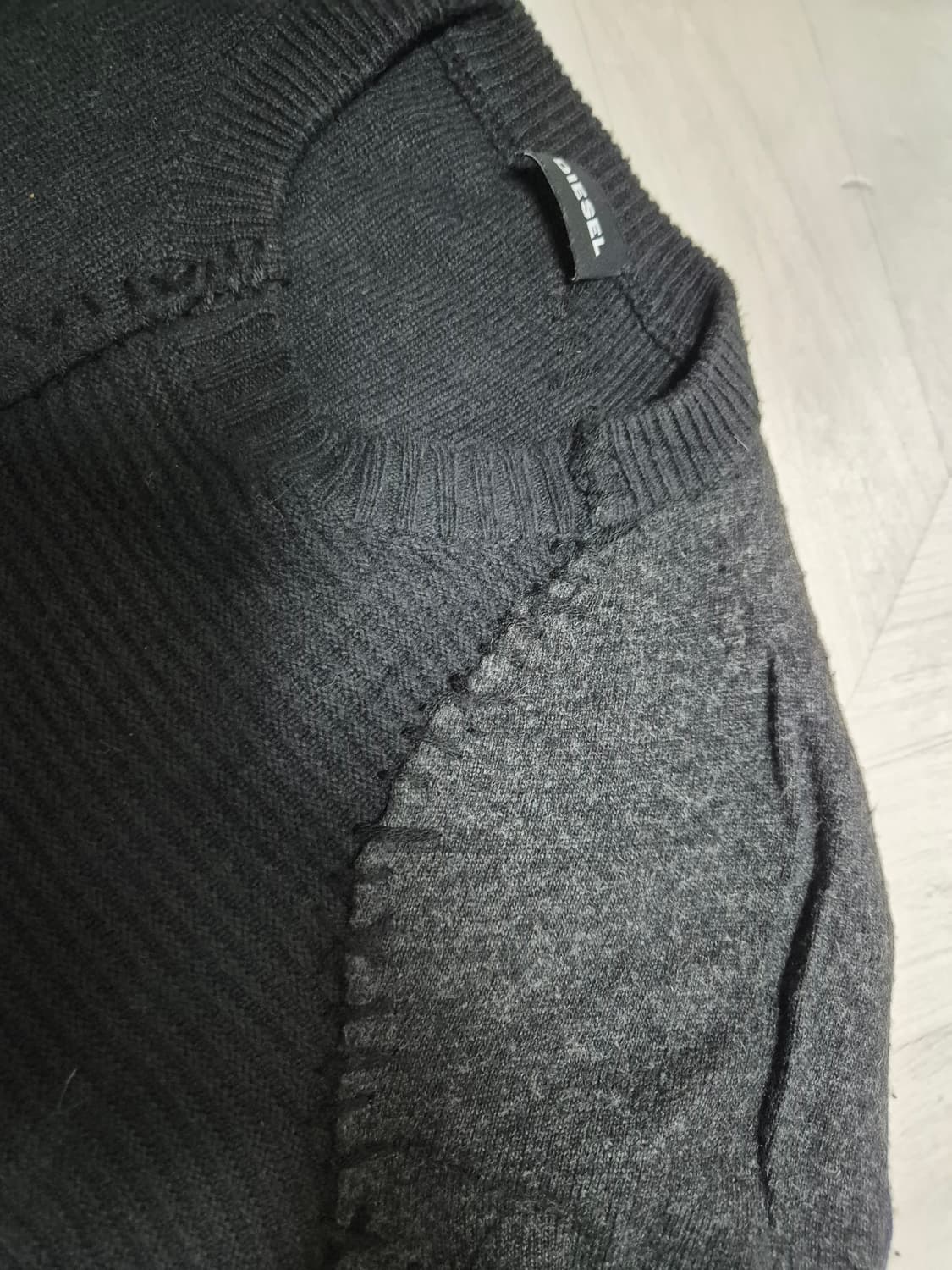 정품 디젤 패치워크 라운드 니트 상품이미지2