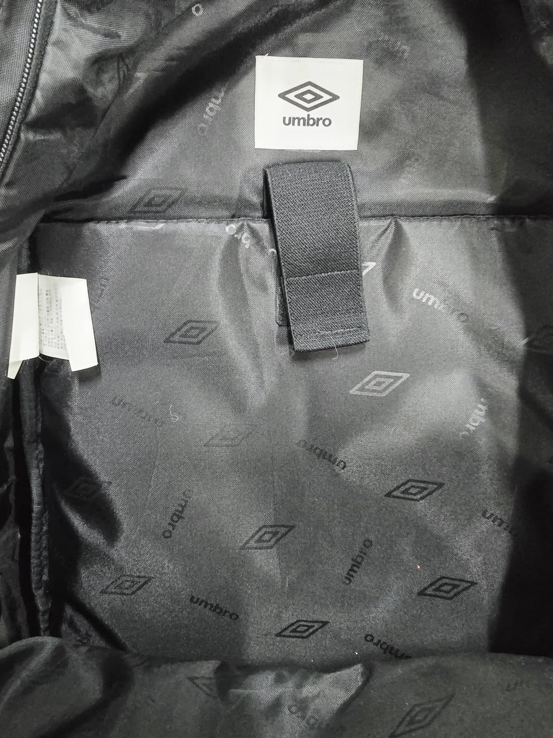 엄브로 검정색 백팩 가방 상품이미지8