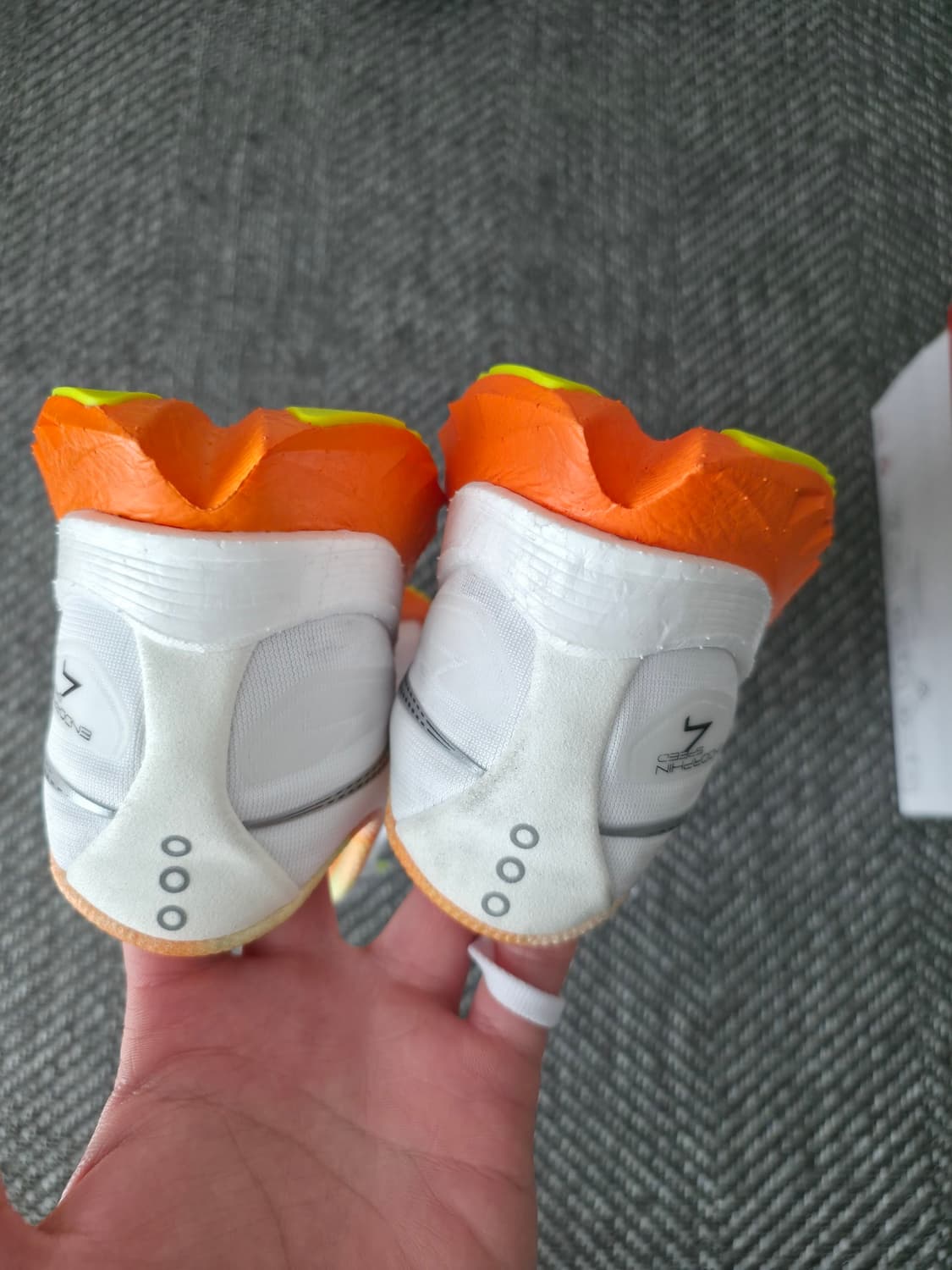 써코니 엔돌핀 스피드4 러닝화 275 상품이미지5