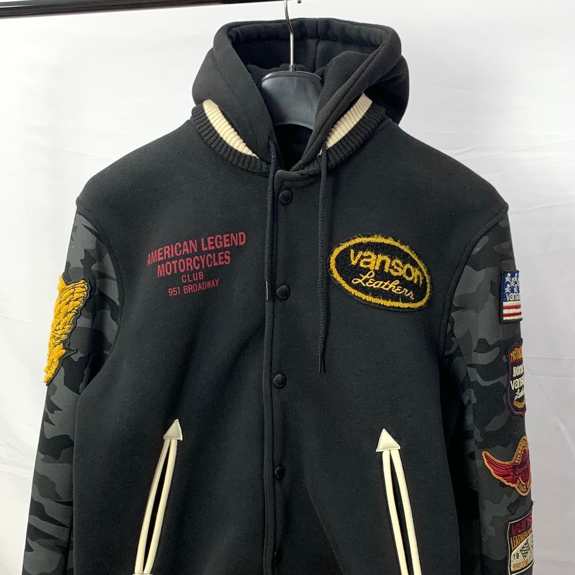 밴슨 레더 카모 바시티 자켓 상품이미지3