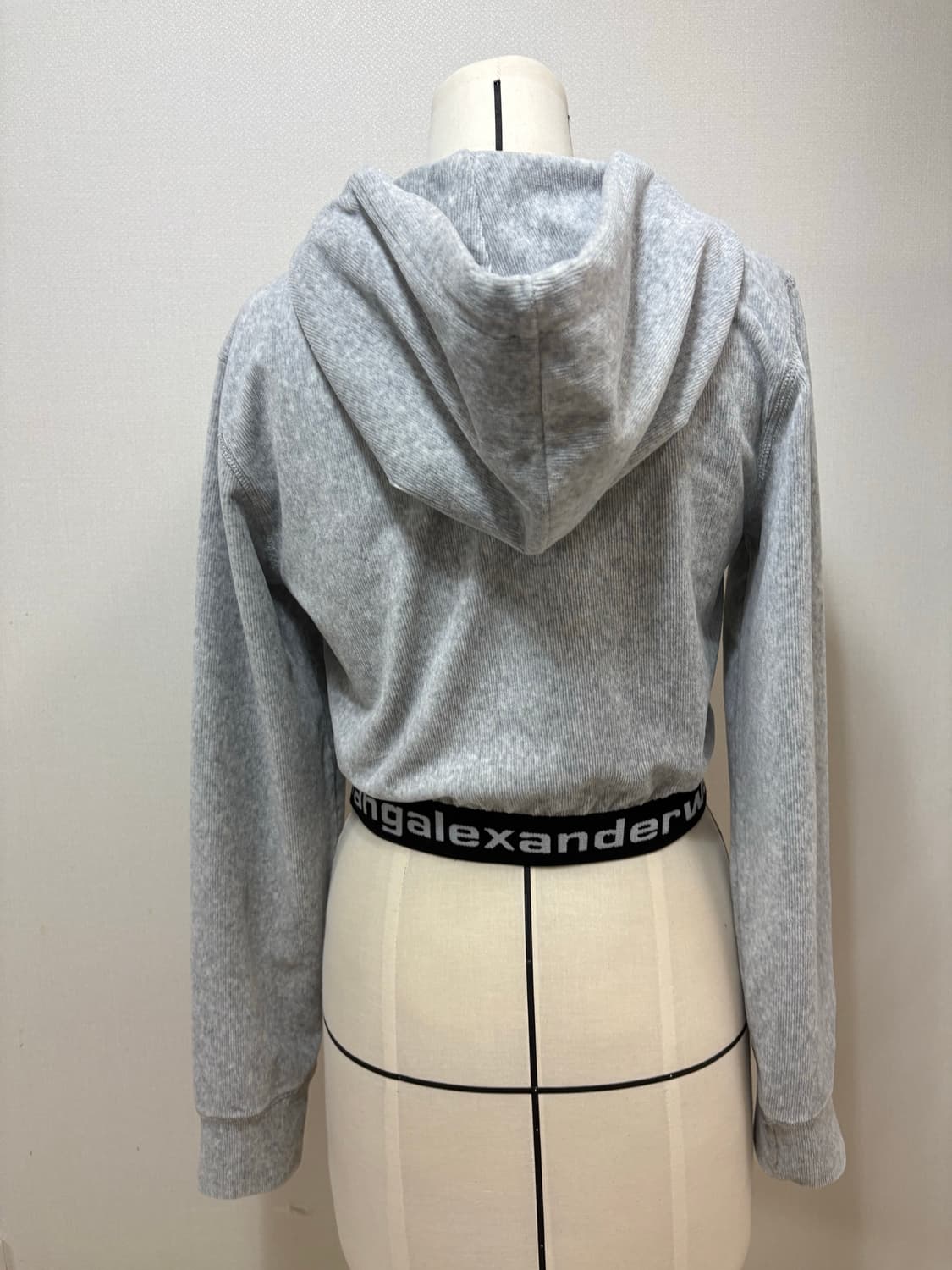 알렉산더왕 alexanderwang 벨벳 크롭후드 그레이 상품이미지3