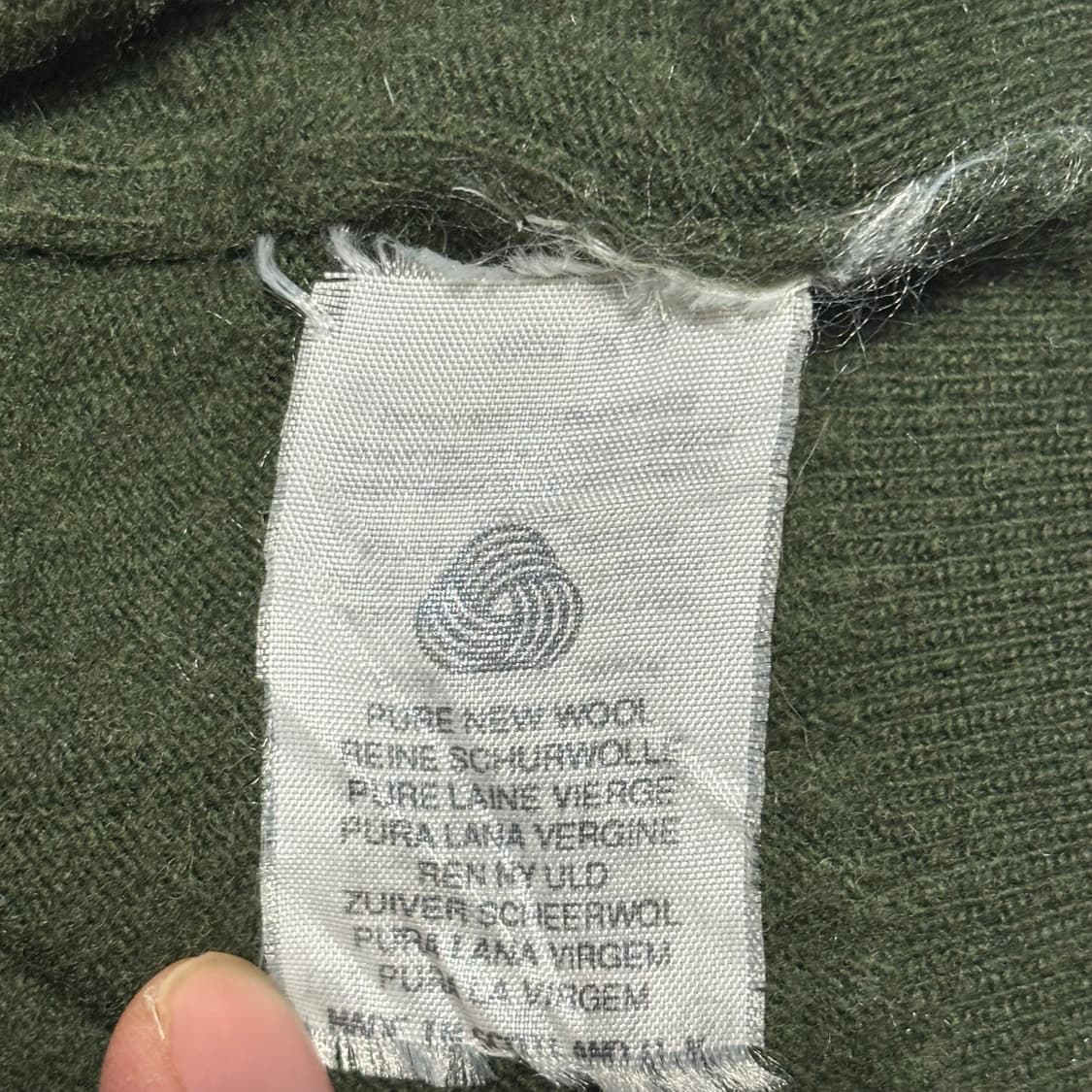 42 버버리 기마자수 터틀넥  니트 상품이미지5