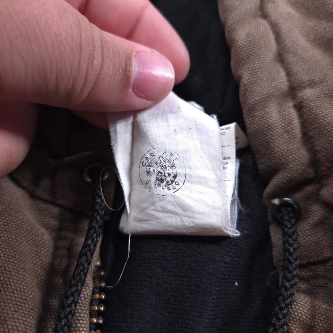 칼하트 J68 CHT 후드집업 자켓 XL 상품이미지4