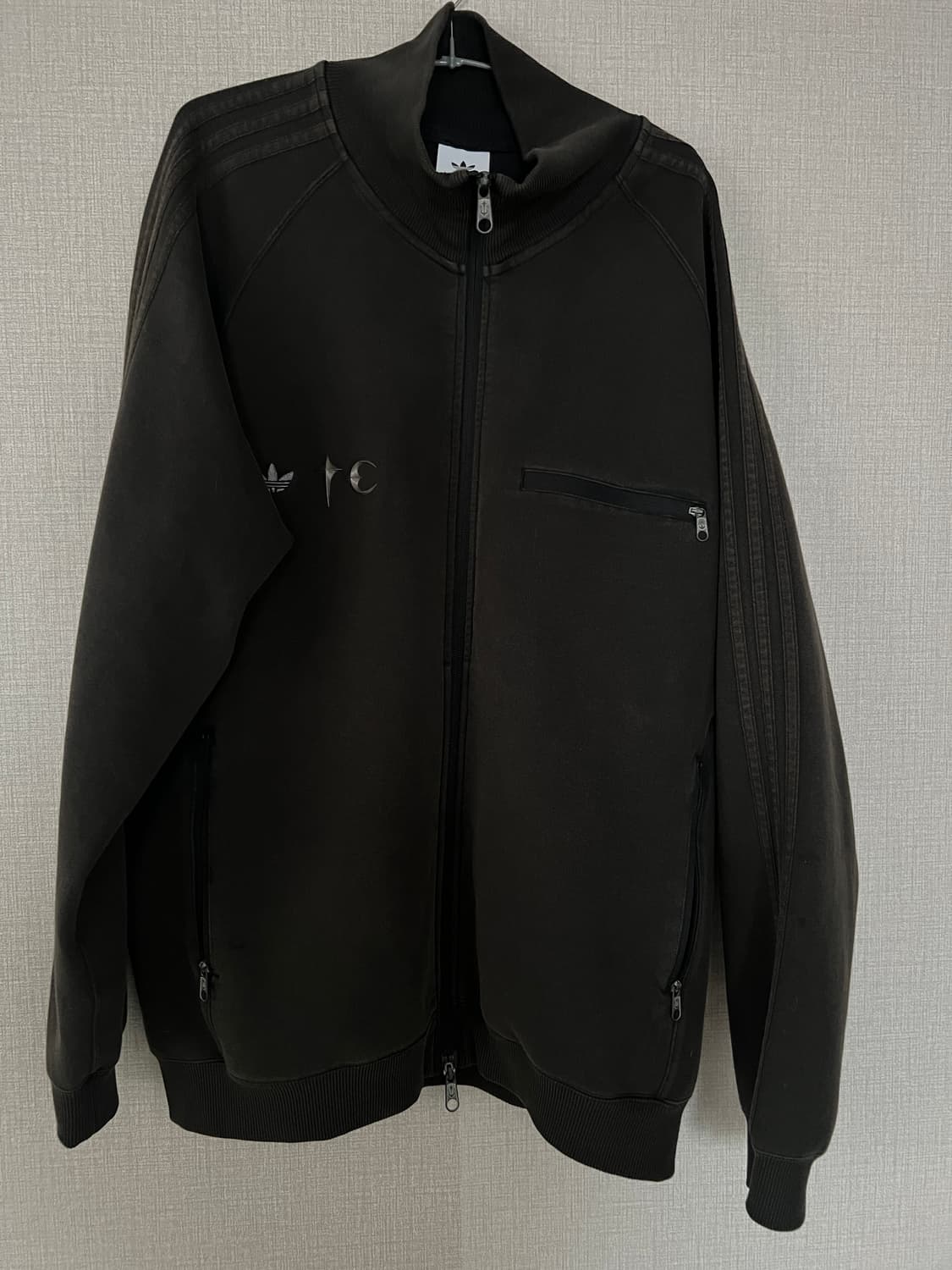 4xl ) 떠그클럽 아디다스 저지 자켓 상품이미지1