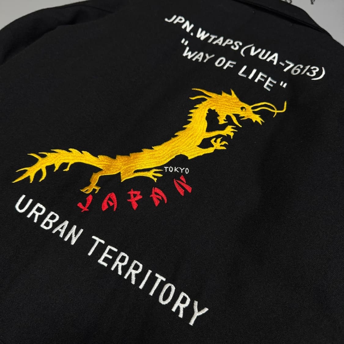 더블탭스(WTAPS) 16fw 블랙컬러 양면 자수로고 울 혼방 투어 자켓 상품이미지8