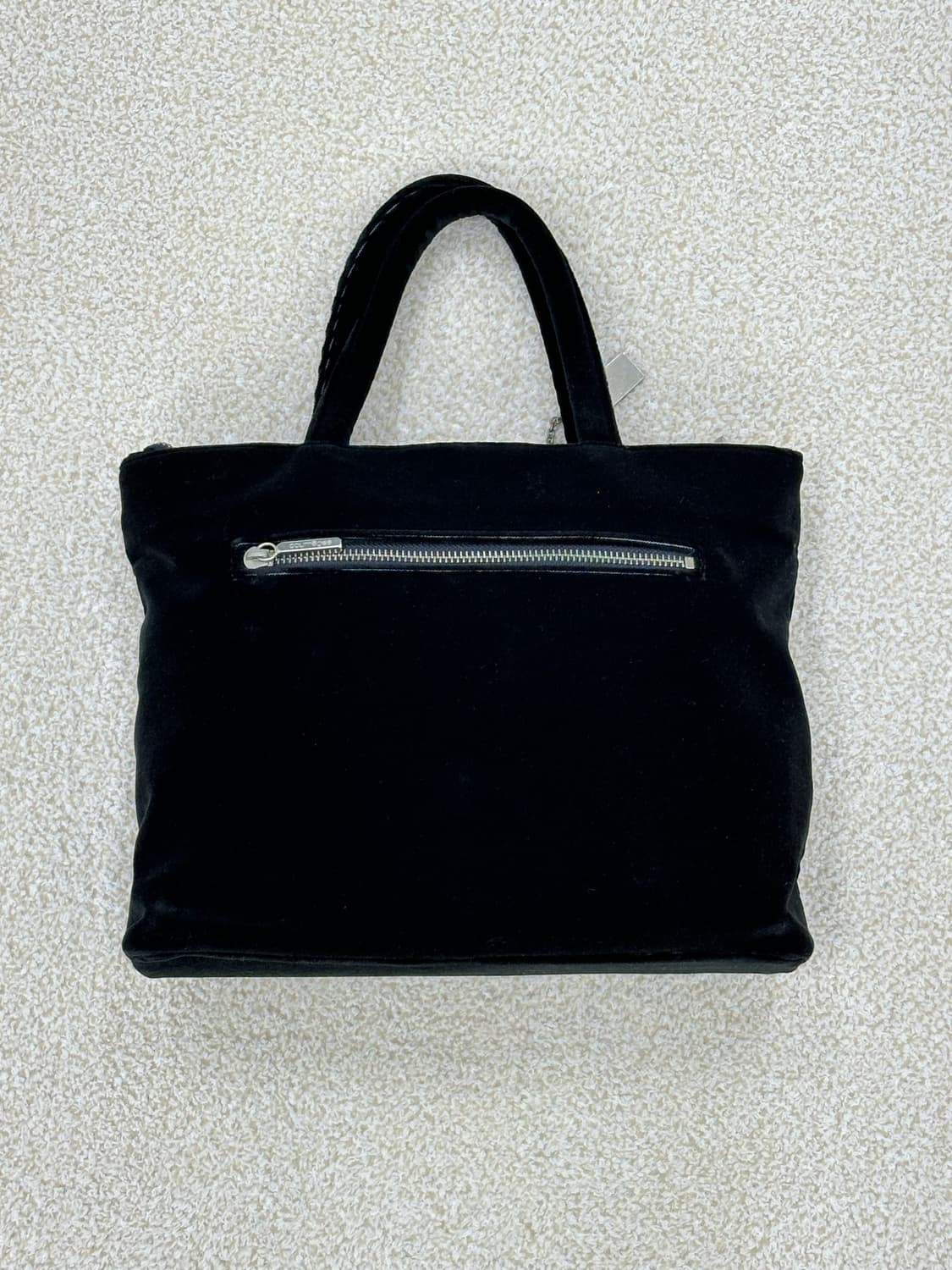 꾸레쥬 벨벳 토트백 상품이미지5