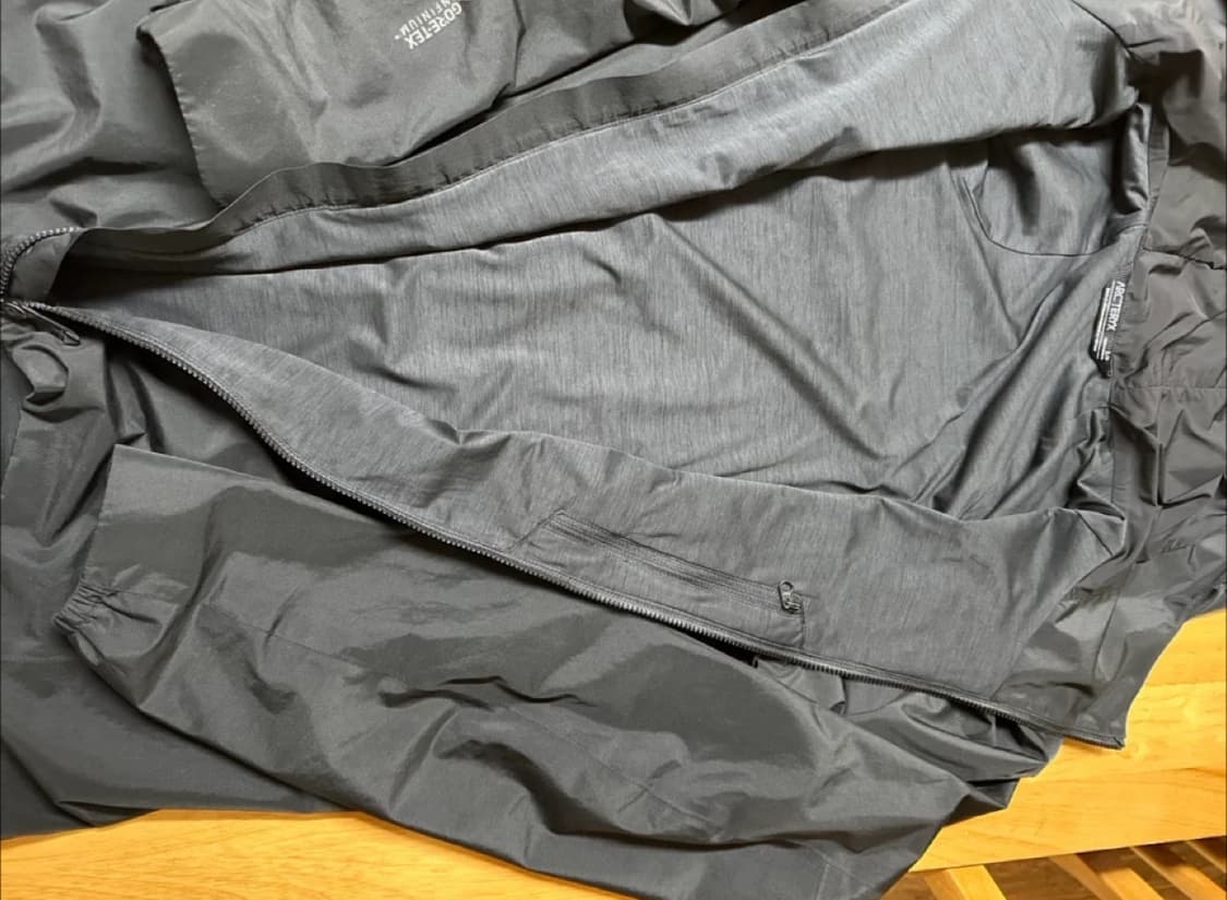 아크테릭스 솔라노 후디 블랙 상품이미지3