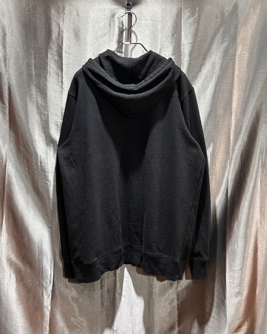 M 리바이스 크랙 빅로고 블랙 후드집업 상품이미지4