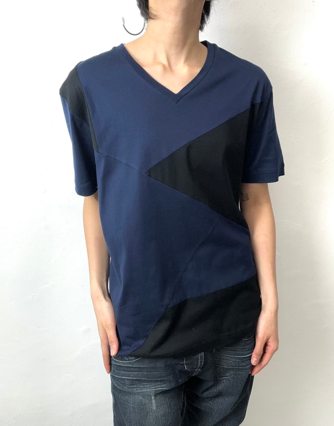 Lanvin Paneled V-neck Short Sleeve T-shi 상품이미지1