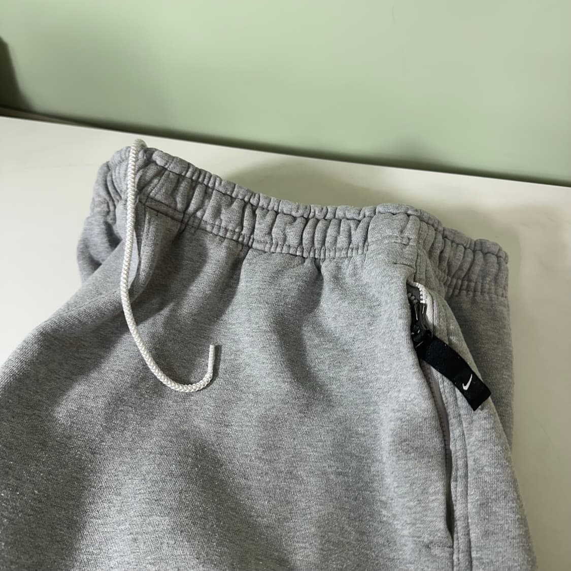 M 나이키NRG 그레이 스우시로고 와이드핏 스웻쇼츠 밴딩반바지 상품이미지2