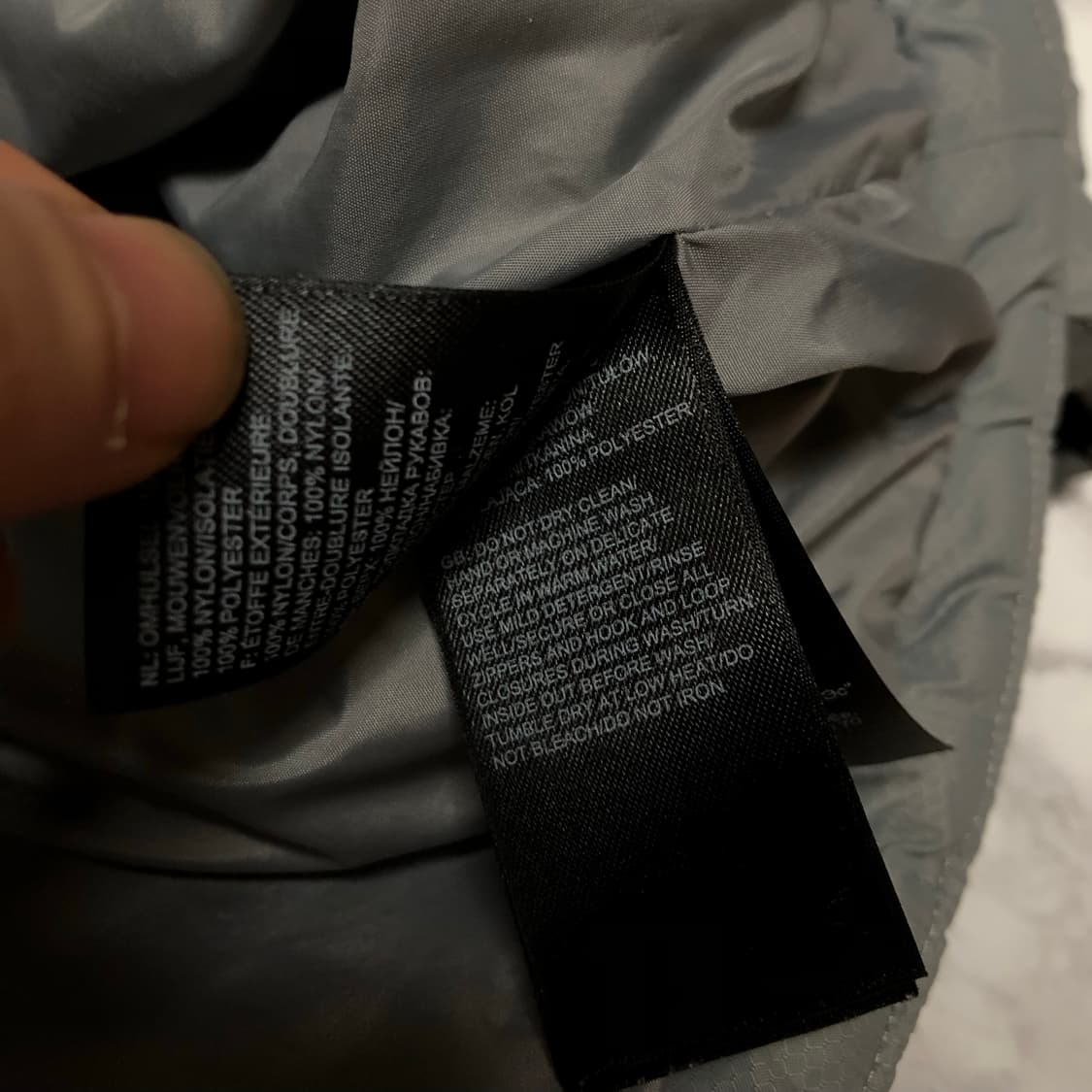 노스페이스 패딩 자켓 실버그레이  상품이미지5