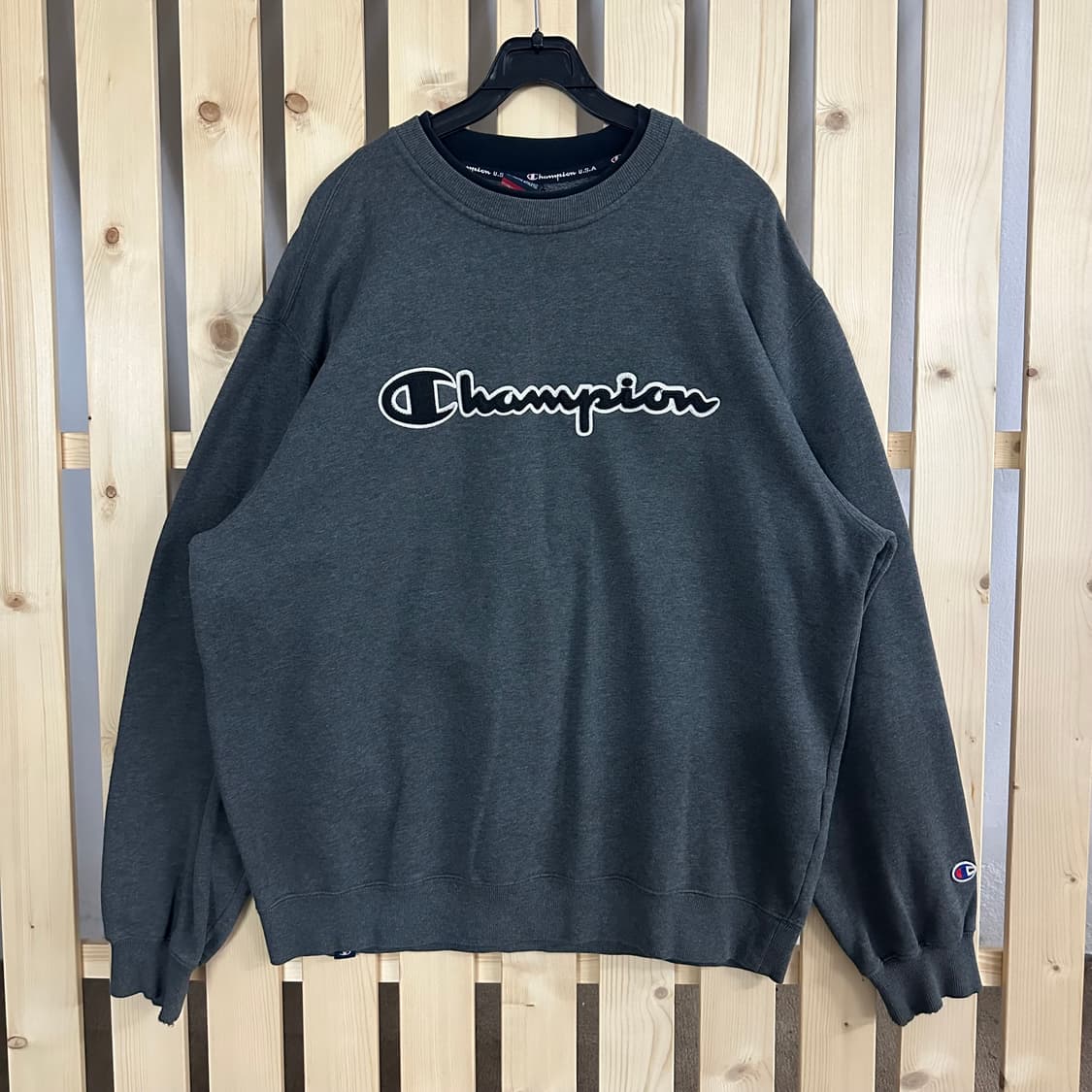 (L) 챔피온 빅로고 차콜 맨투맨 상품이미지1