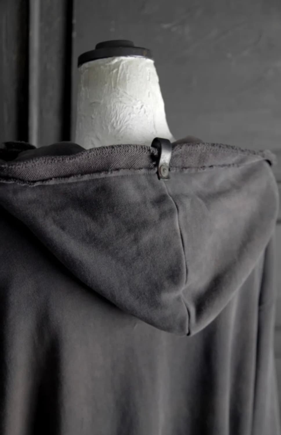 Lun Peng 카키시부 염색 후드 코트 상품이미지7