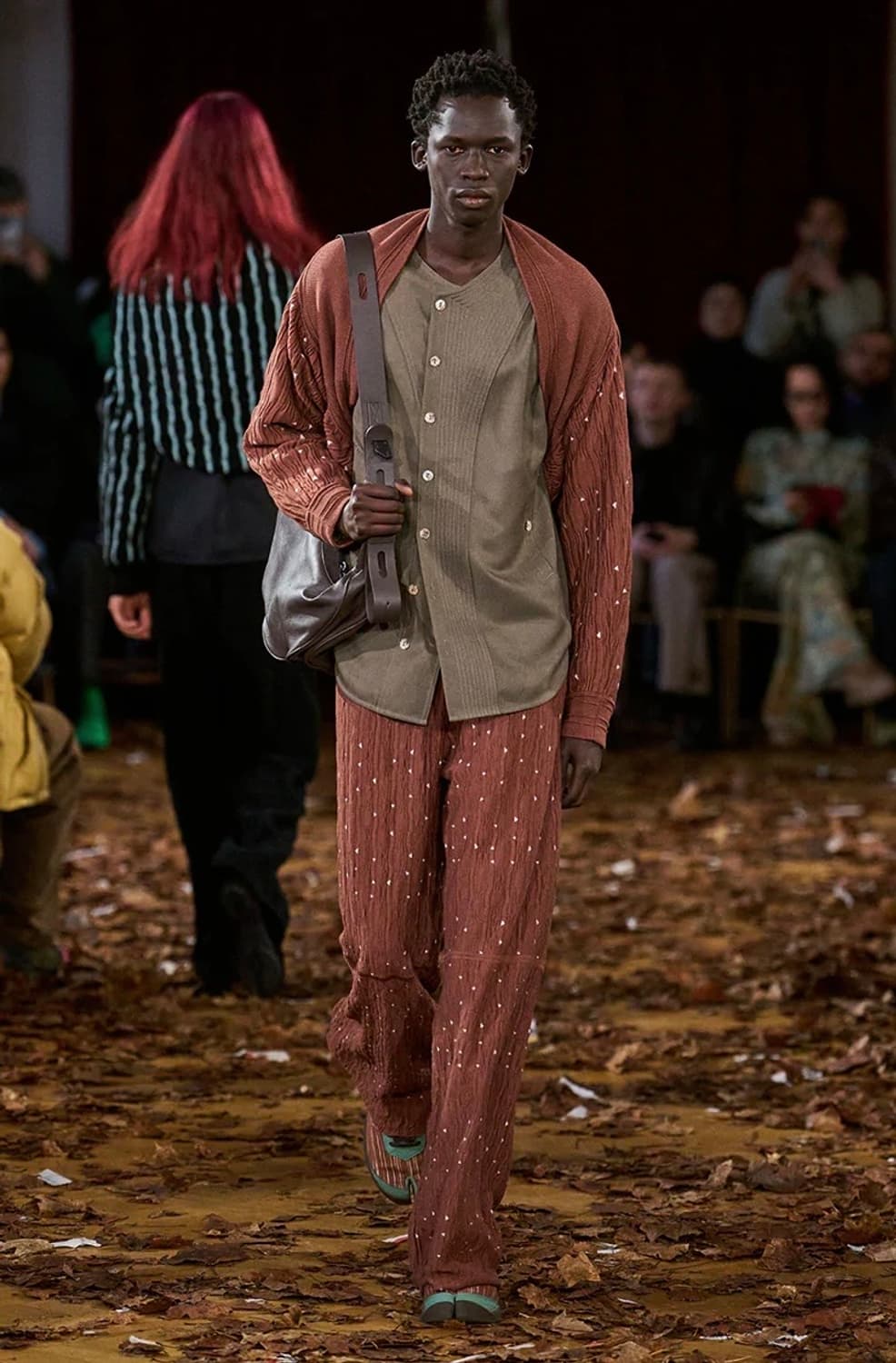 키코 코스타디노브 25fw MORAVIA 레더 백/초콜렛 상품이미지3