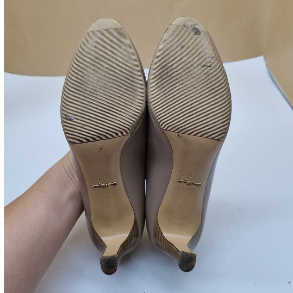 페라가모 펌프스힐6.5 240 굽7. 상품이미지3