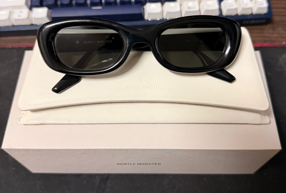 젠틀몬스터 탐부 01 상품이미지1