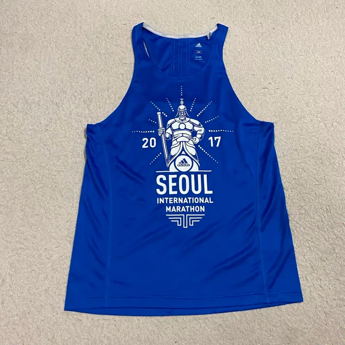 아디다스 마라톤 민소매 나시티 100 상품이미지1