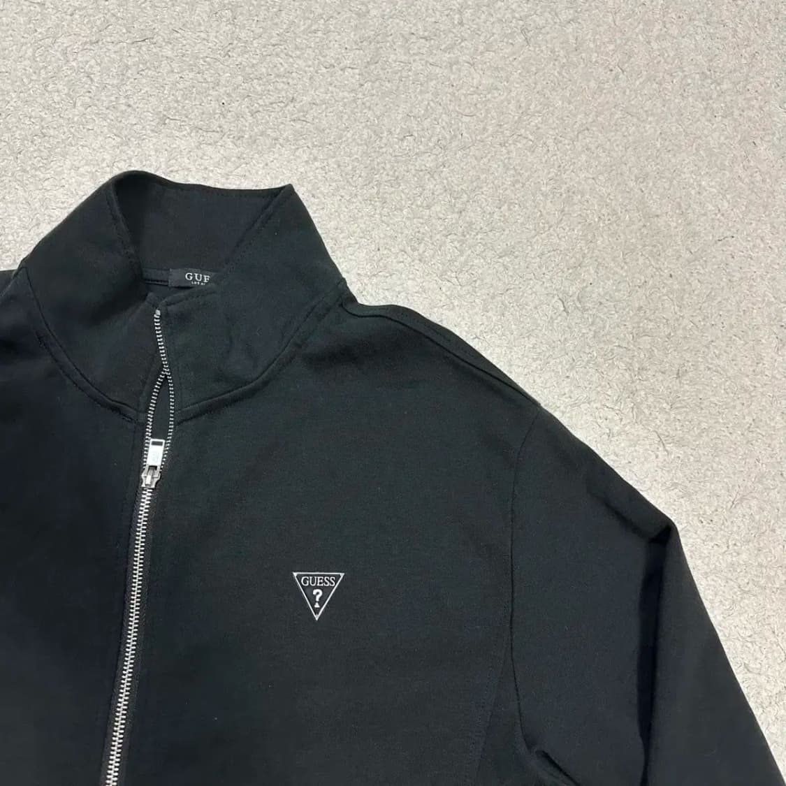 게스 집업 블랙 XL 상품이미지2