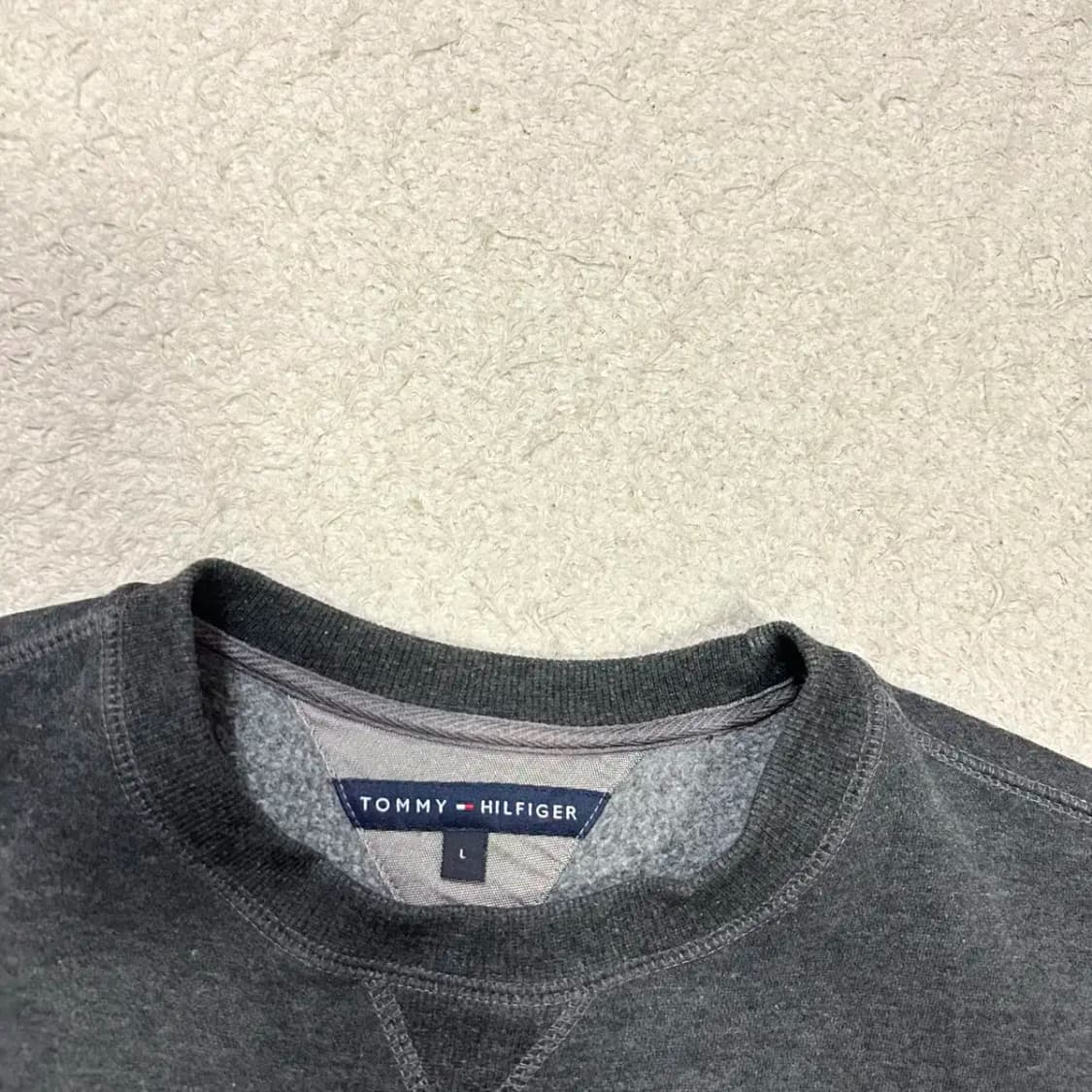 타미힐피거 맨투맨 기모 L 상품이미지2