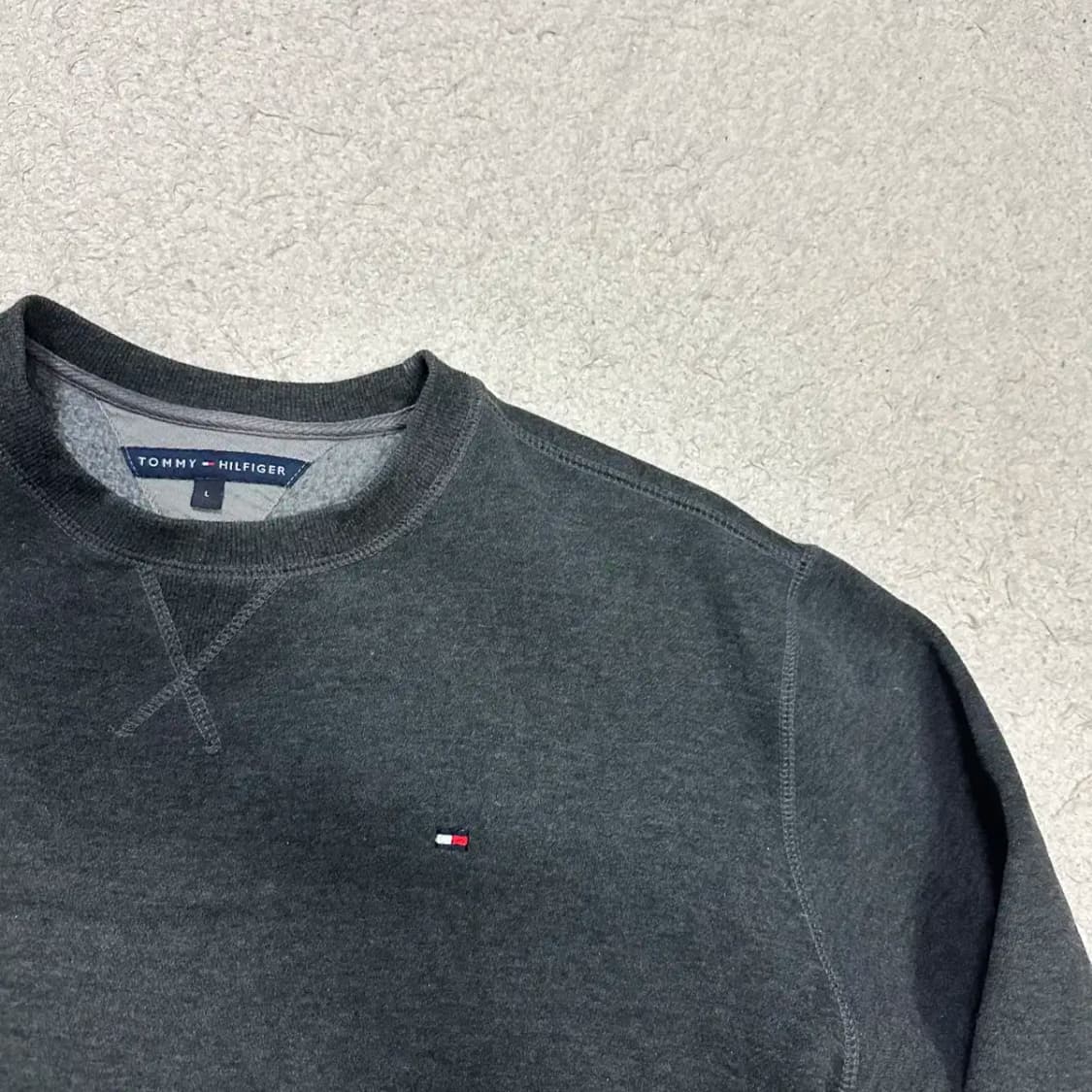 타미힐피거 맨투맨 기모 L 상품이미지3