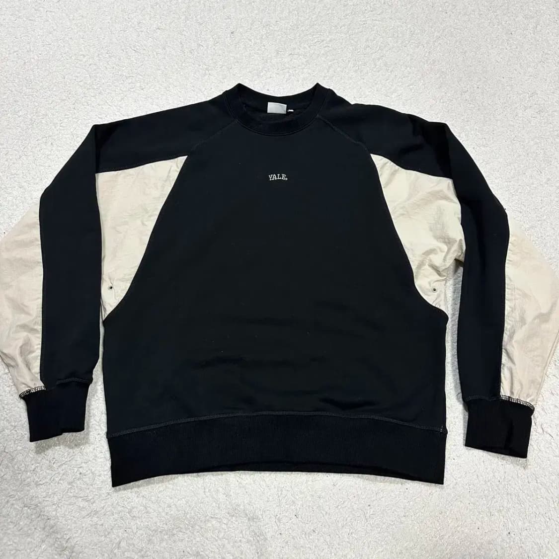 예일 맨투맨 블랙 L 상품이미지1