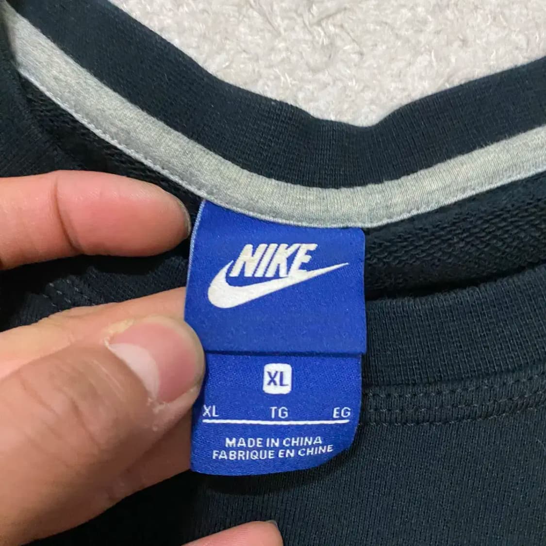 나이키 맨투맨 스우시 XL 상품이미지3