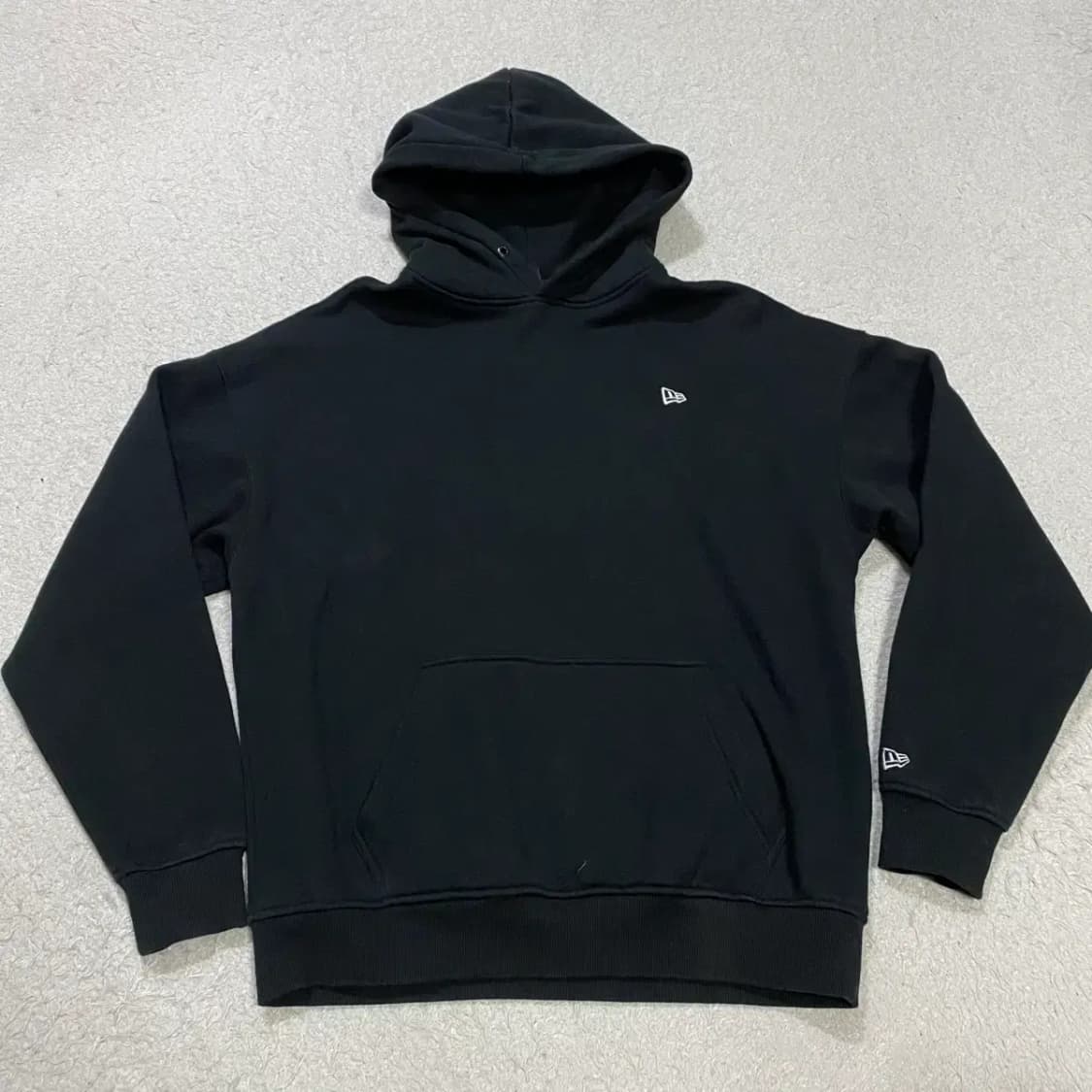 뉴에라 후드티 기모 블랙 100 상품이미지1