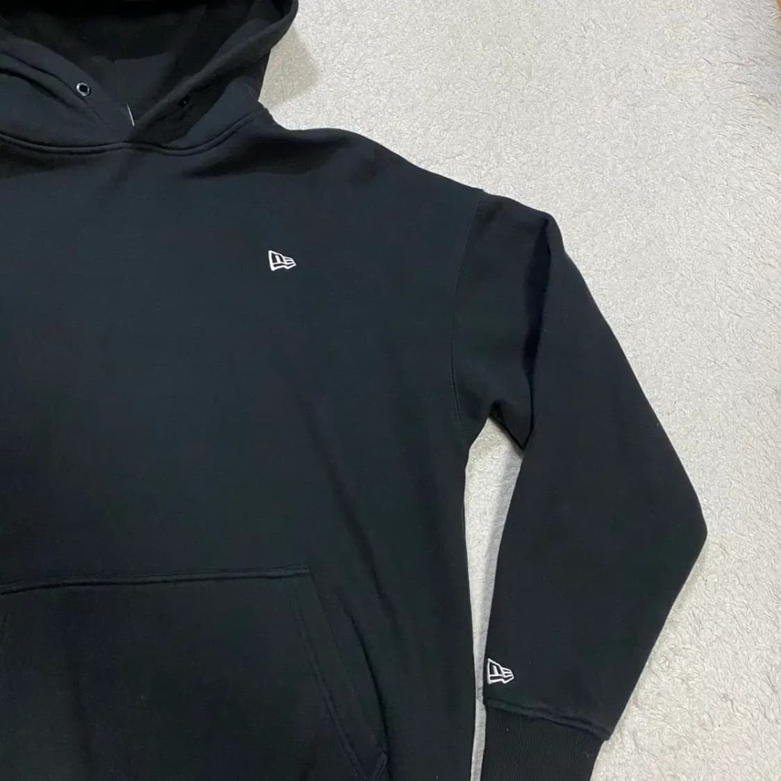 뉴에라 후드티 기모 블랙 100 상품이미지2