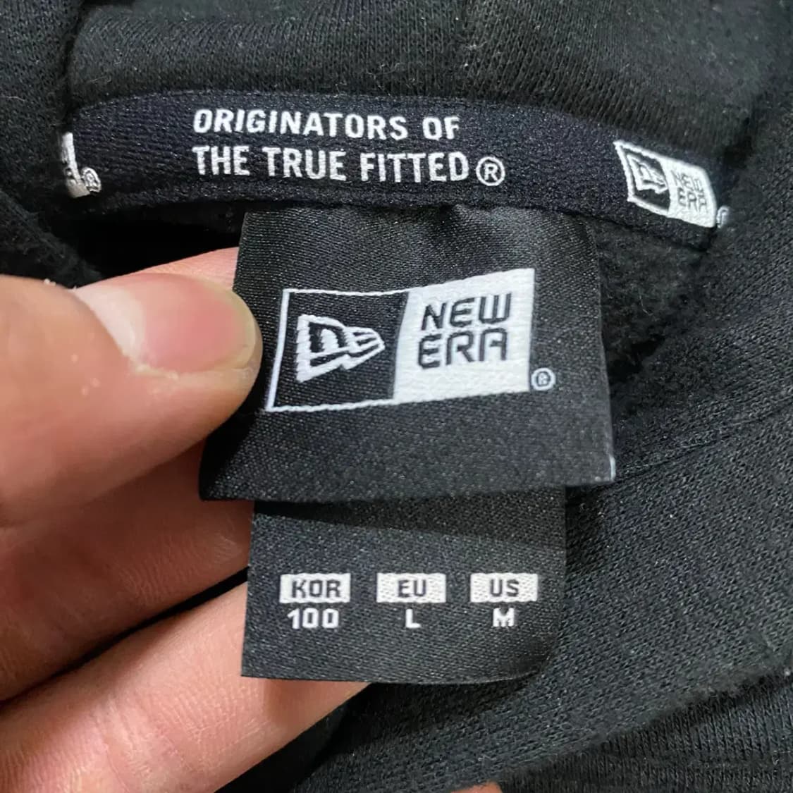 뉴에라 후드티 기모 블랙 100 상품이미지3