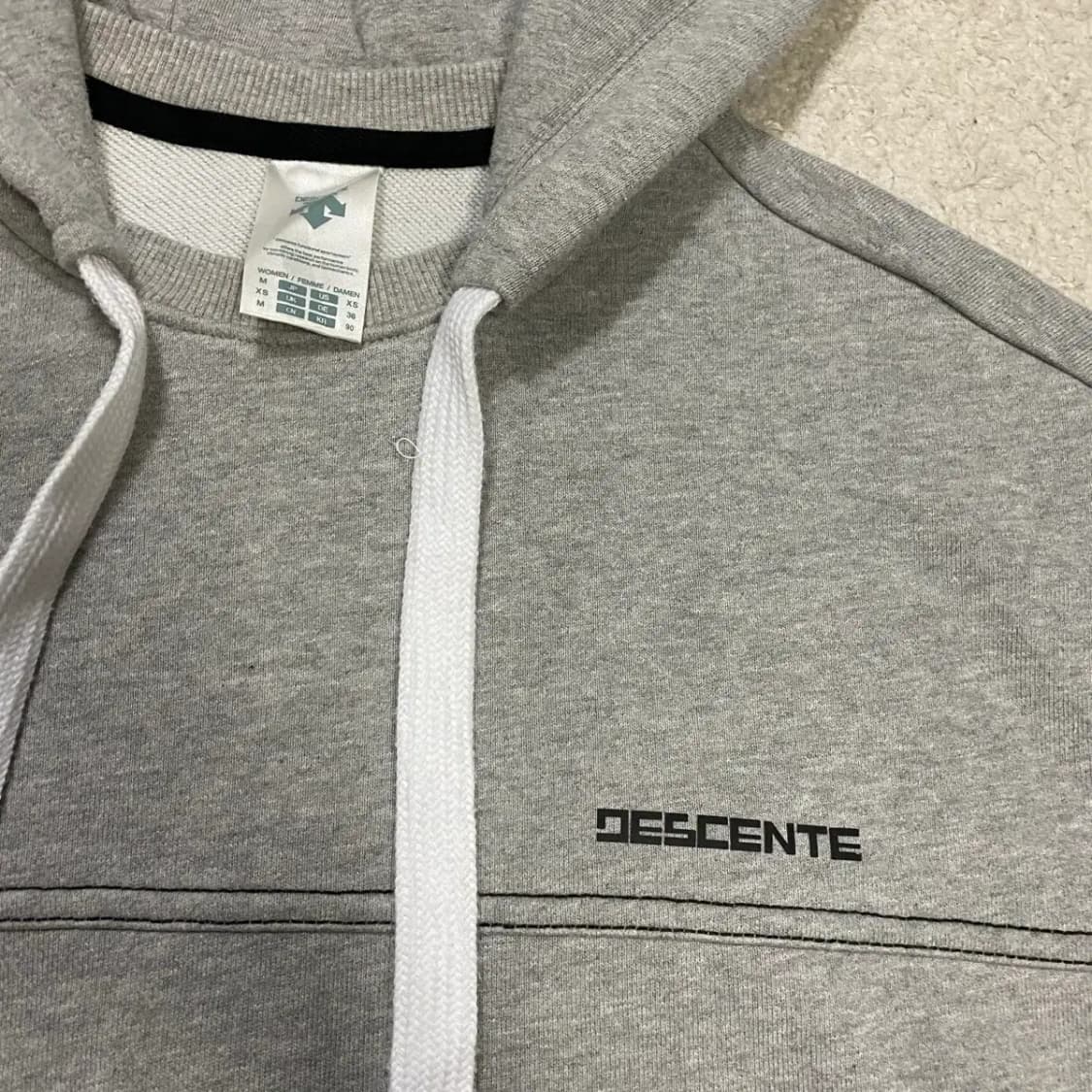 데상트 후드티 오버핏 90 상품이미지3