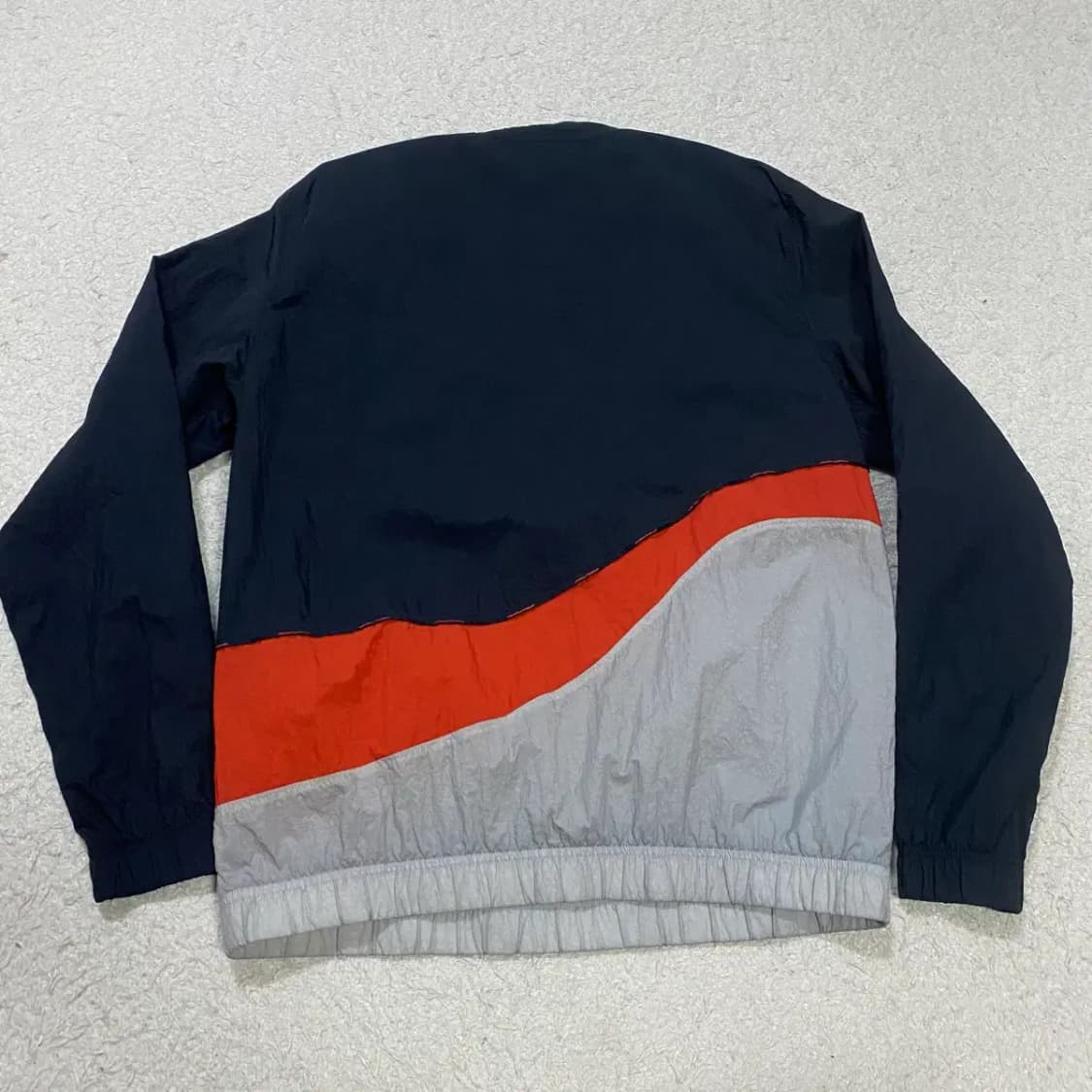 언더아머 트레이닝탑 바람막이 m 상품이미지5