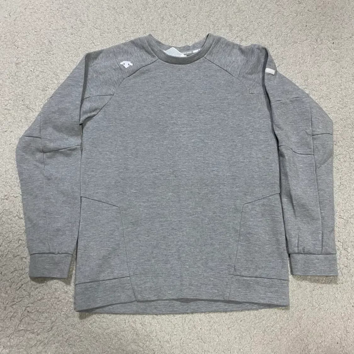 데상트 맨투맨 여성 85 상품이미지1